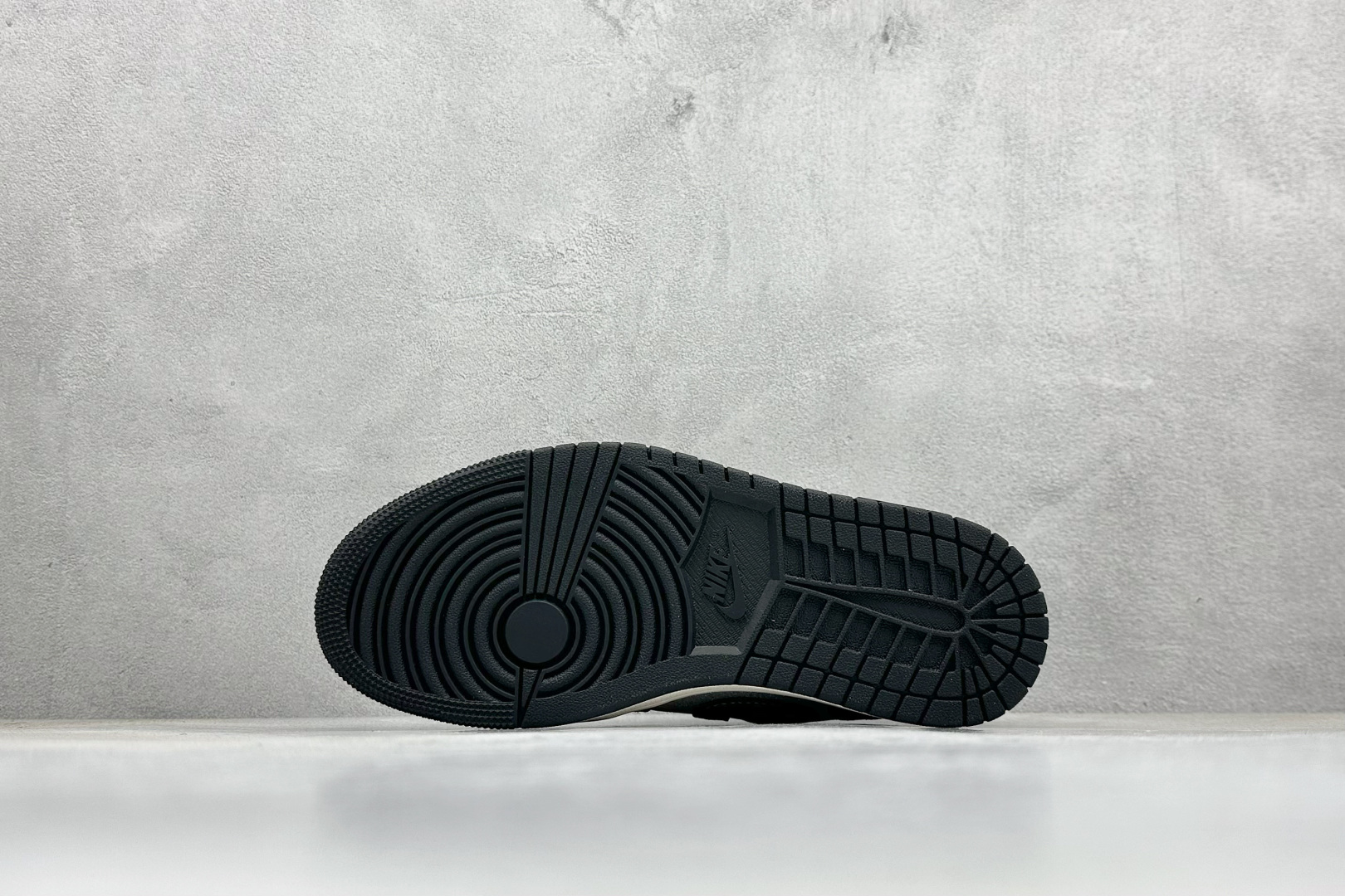 福利特价 
Air Jordan 1 Low AJ1 乔1满天星辰 高端定制 低帮复古篮球鞋
#定制鞋