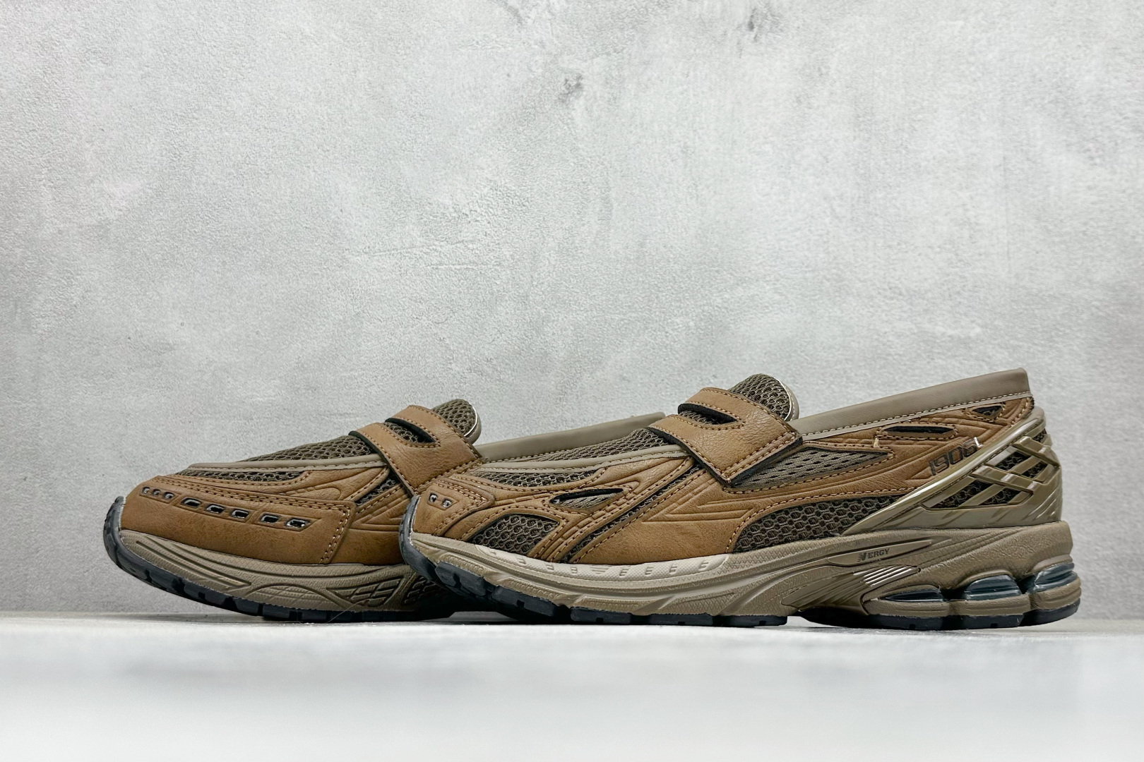 190 RA版 New Balance 1906一脚蹬 减震防滑耐磨 低帮 生活休闲鞋 U1906LNV