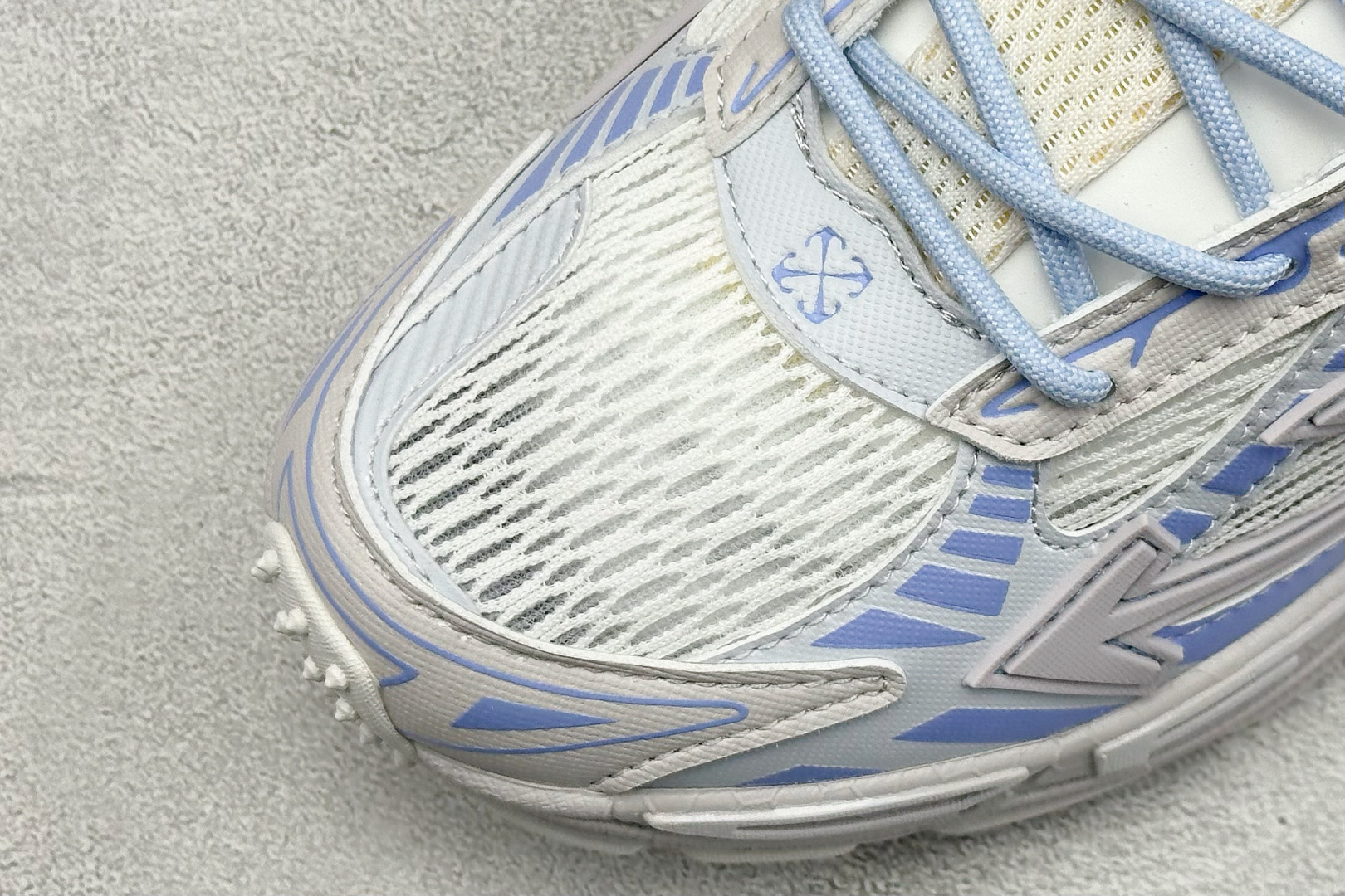 380 S版 2024年OW最新款跑鞋