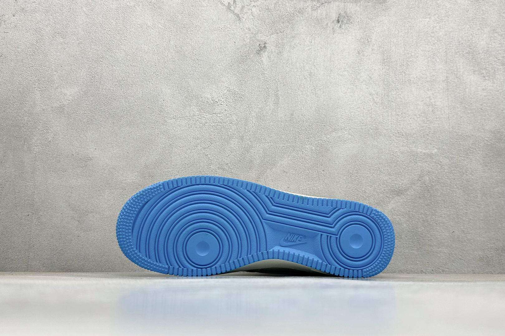 SC版Nike Air Force 1'07 Low 古驰联名 白红蓝 空军一号低帮休闲板鞋 SC0601-572