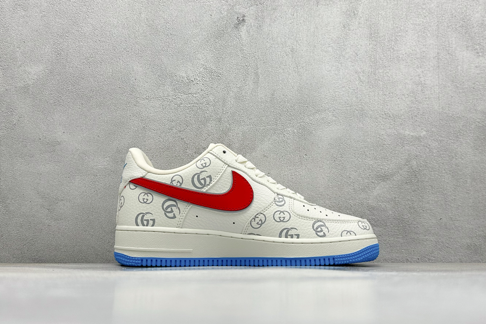 SC版Nike Air Force 1'07 Low 古驰联名 白红蓝 空军一号低帮休闲板鞋 SC0601-572