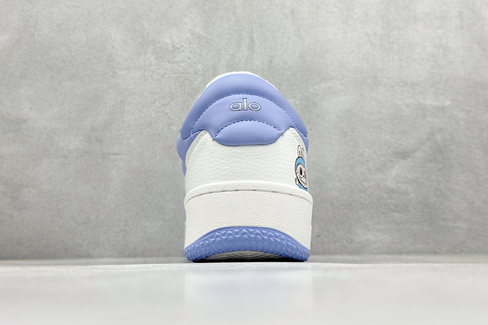 190 Alo Yoga Recovery Mode 拉布布 人气单品 舒适简约防滑耐磨低帮休闲板鞋