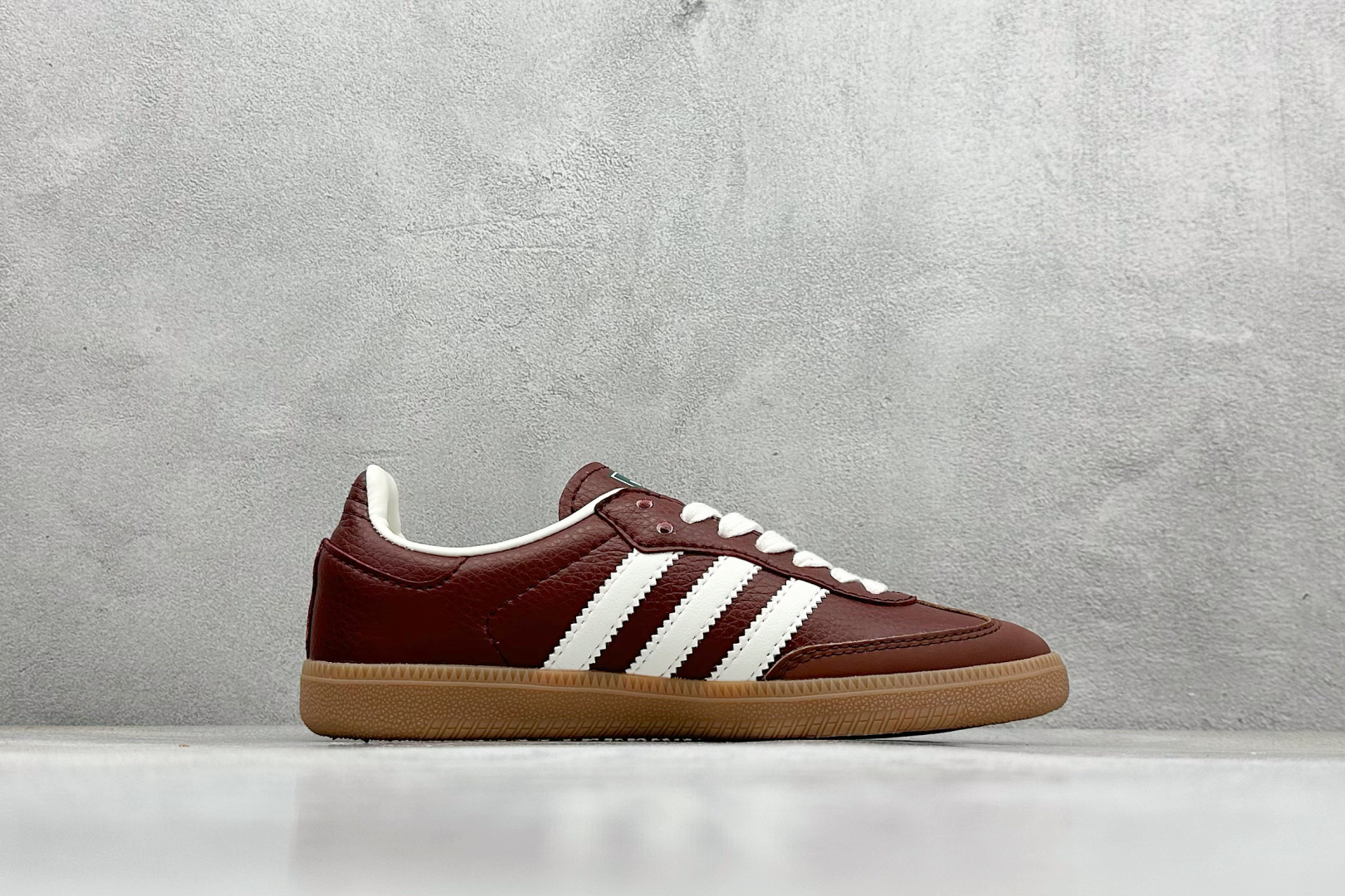 180 Adidas originals Samba Handball Spezial JR0892-Chinese UA Cheap High Quatity Brand Clothes Bags handbags Sneakers wholesale wholesaler seller from China Factory suppliers Fashion Clothing Shoes best Quality Beautiful Price 180 Adidas originals Samba Handball Spezial JR0892