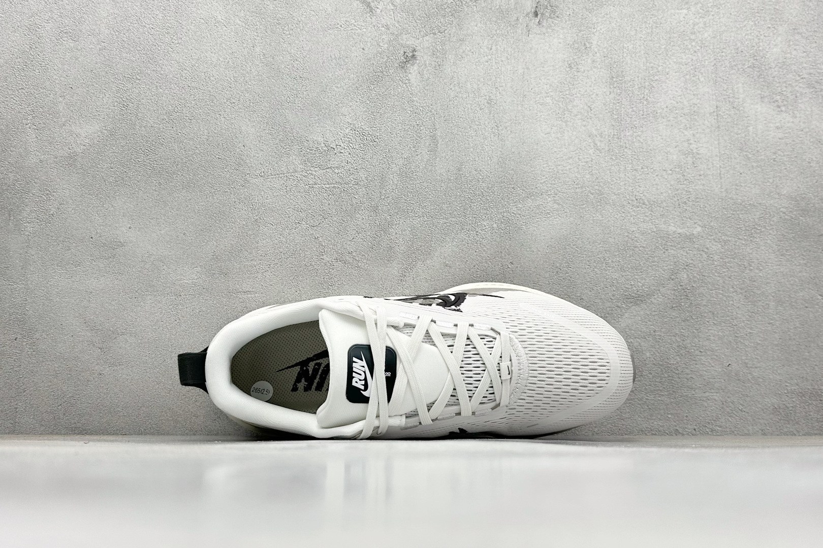 RS版 NK Zoom VOMERO 18 轻量跑鞋 耐克网透面气 训跑练步鞋 IB5726-100