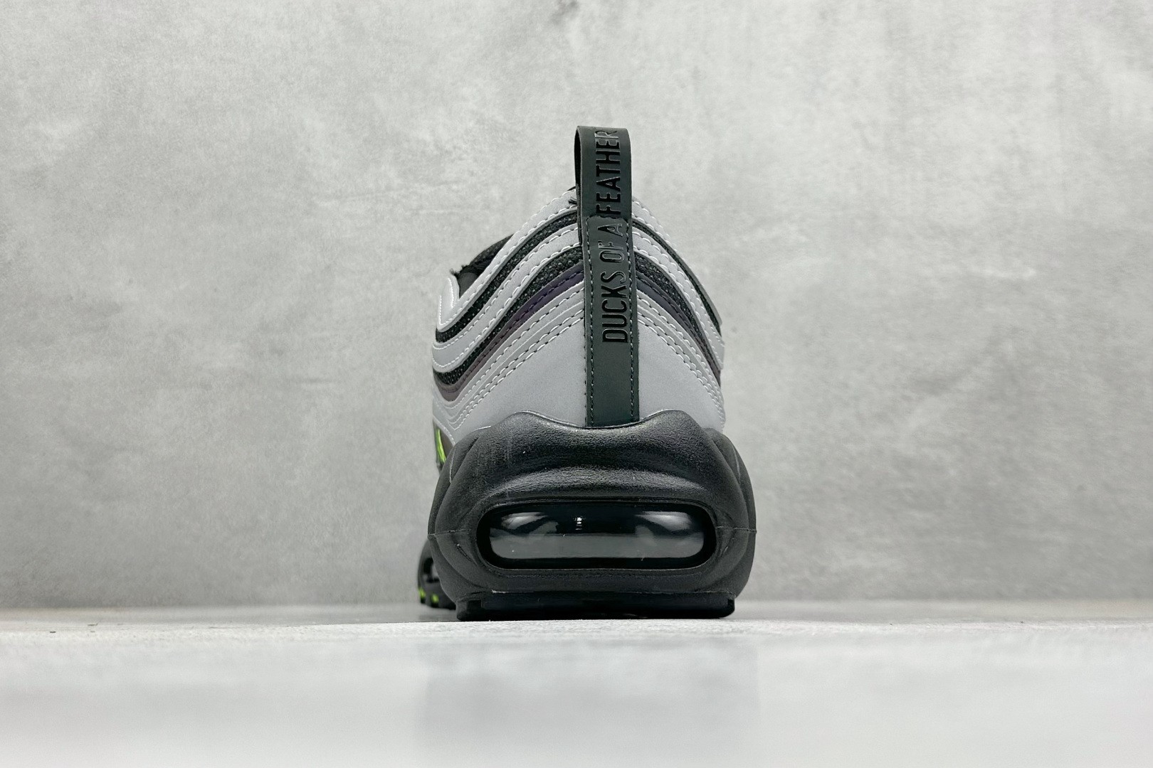 纯原Nike Air 95/97 Thunder 全掌气垫复古子弹跑步鞋 IM2174-001-莆田鞋,莆田鞋货源,高仿鞋,高仿鞋货源,安福档口,莆田高仿鞋,莆田鞋批发,高仿鞋批发,莆田高仿运动鞋,高仿运动鞋,莆田运动鞋 纯原Nike Air 95/97 Thunder 全掌气垫复古子弹跑步鞋 IM2174-001