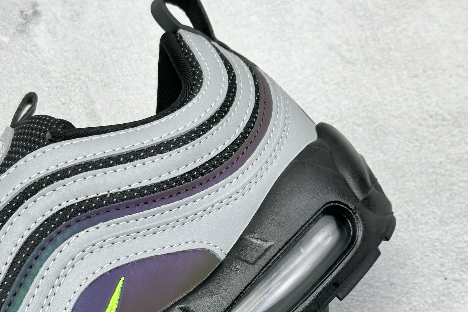 纯原Nike Air 95/97 Thunder 全掌气垫复古子弹跑步鞋 IM2174-001-莆田鞋,莆田鞋货源,高仿鞋,高仿鞋货源,安福档口,莆田高仿鞋,莆田鞋批发,高仿鞋批发,莆田高仿运动鞋,高仿运动鞋,莆田运动鞋 纯原Nike Air 95/97 Thunder 全掌气垫复古子弹跑步鞋 IM2174-001