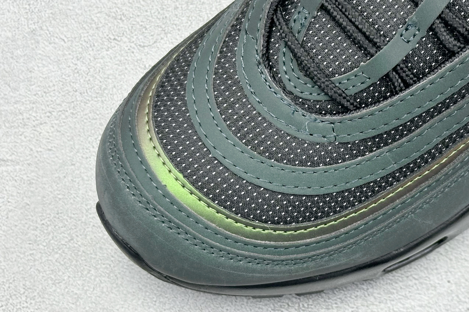 纯原Nike Air 95/97 Thunder 全掌气垫复古子弹跑步鞋 II1711-900-莆田鞋,莆田鞋货源,高仿鞋,高仿鞋货源,安福档口,莆田高仿鞋,莆田鞋批发,高仿鞋批发,莆田高仿运动鞋,高仿运动鞋,莆田运动鞋 纯原Nike Air 95/97 Thunder 全掌气垫复古子弹跑步鞋 II1711-900