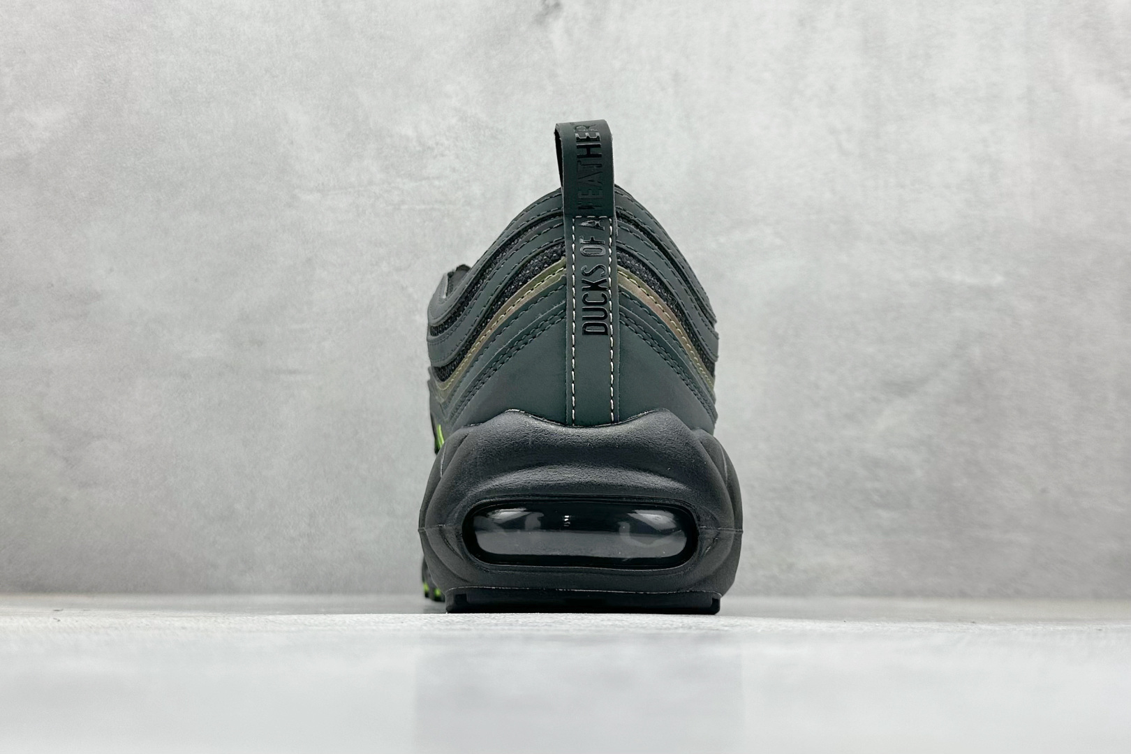 纯原Nike Air 95/97 Thunder 全掌气垫复古子弹跑步鞋 II1711-900-莆田鞋,莆田鞋货源,高仿鞋,高仿鞋货源,安福档口,莆田高仿鞋,莆田鞋批发,高仿鞋批发,莆田高仿运动鞋,高仿运动鞋,莆田运动鞋 纯原Nike Air 95/97 Thunder 全掌气垫复古子弹跑步鞋 II1711-900