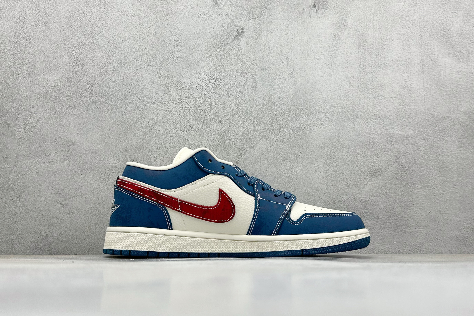 XC版Air Jordan 1 Low Sup联名 低帮休闲板鞋 QR2025-003-莆田鞋,莆田鞋货源,高仿鞋,高仿鞋货源,安福档口,莆田高仿鞋,莆田鞋批发,高仿鞋批发,莆田高仿运动鞋,高仿运动鞋,莆田运动鞋 XC版Air Jordan 1 Low Sup联名 低帮休闲板鞋 QR2025-003