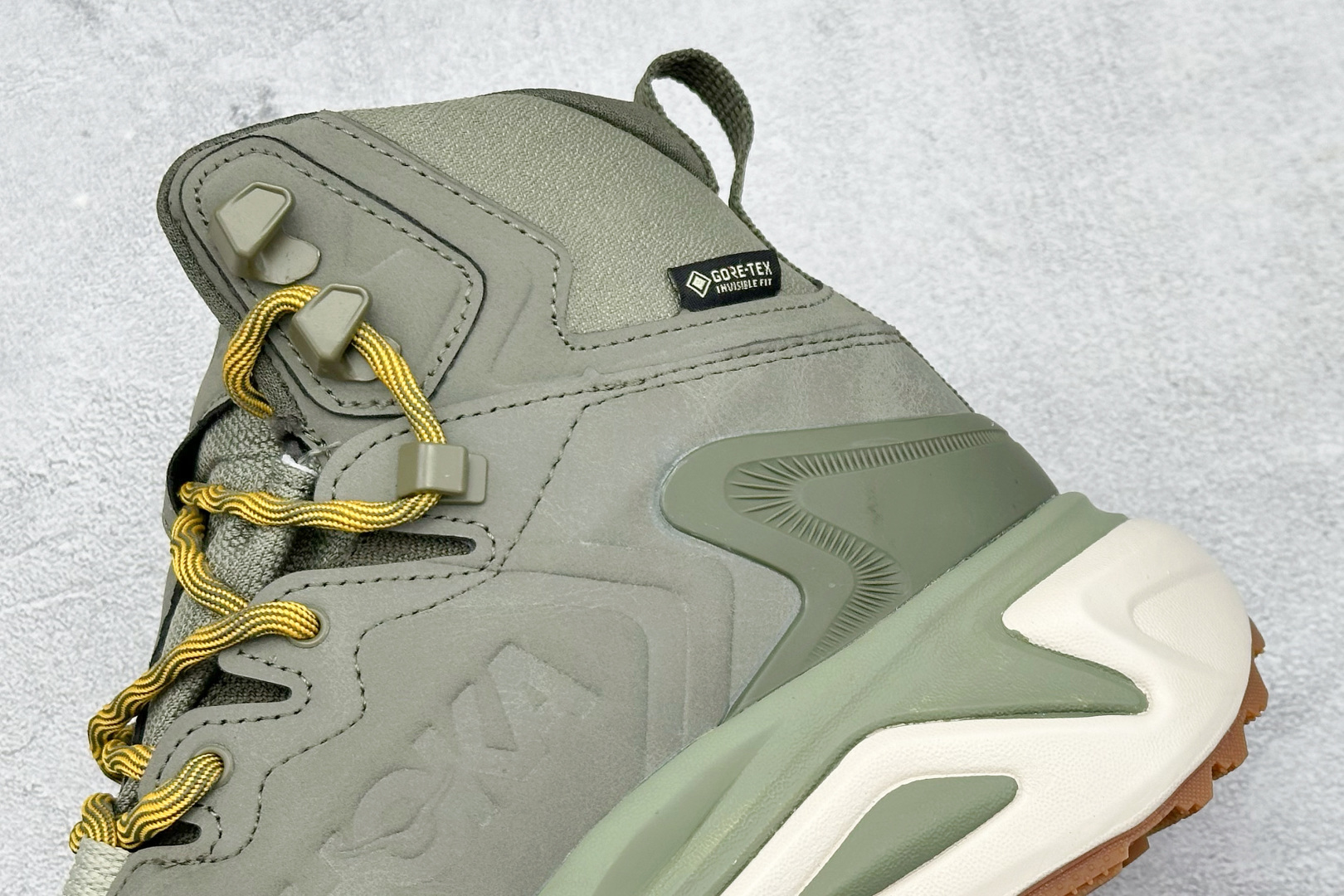 260 HOKA ONE ONE KAHA 3 HIGH GTX 高帮专业越野跑步鞋 1162530/SMLK