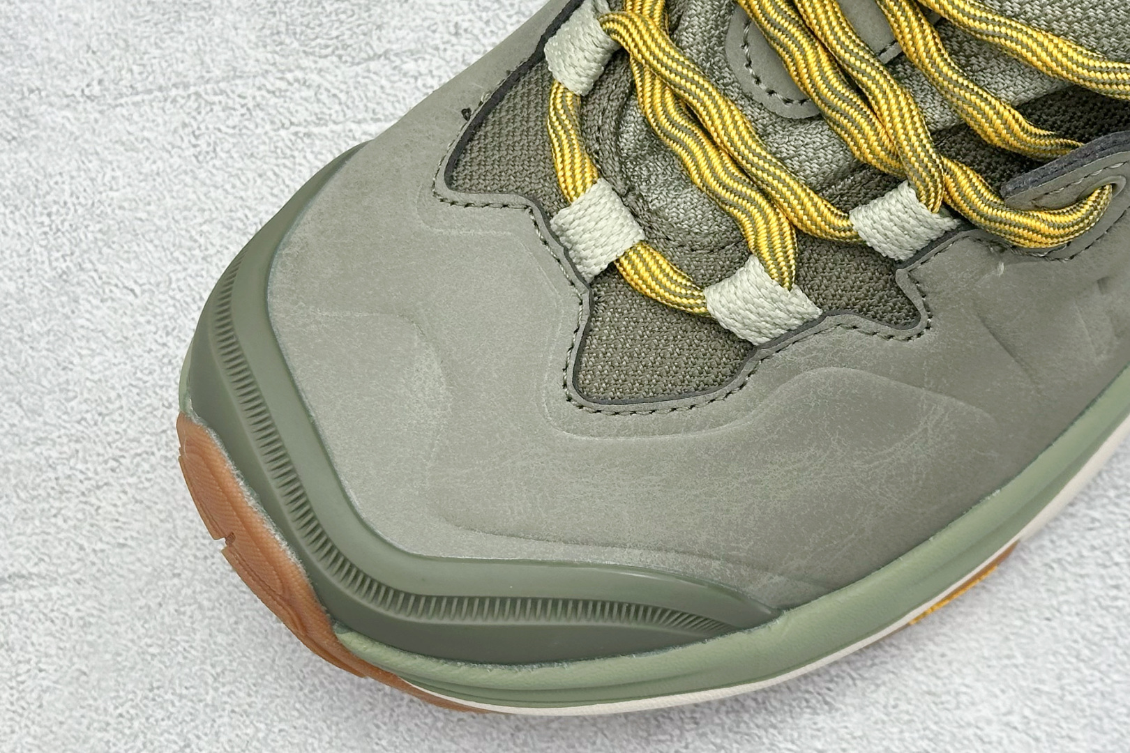 260 HOKA ONE ONE KAHA 3 HIGH GTX 高帮专业越野跑步鞋 1162530/SMLK