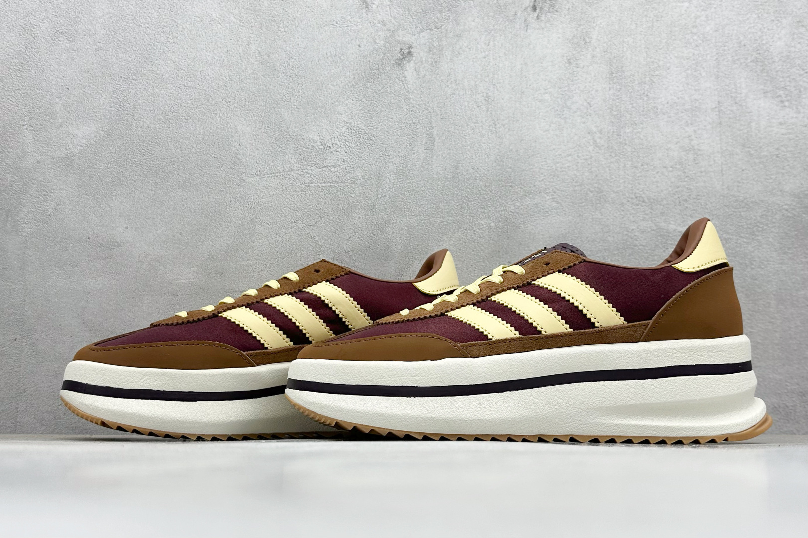 200 Adidas Originals SL 72 Stack Shoes 阿迪条纹撞色厚底低帮生活休闲鞋 JQ6420