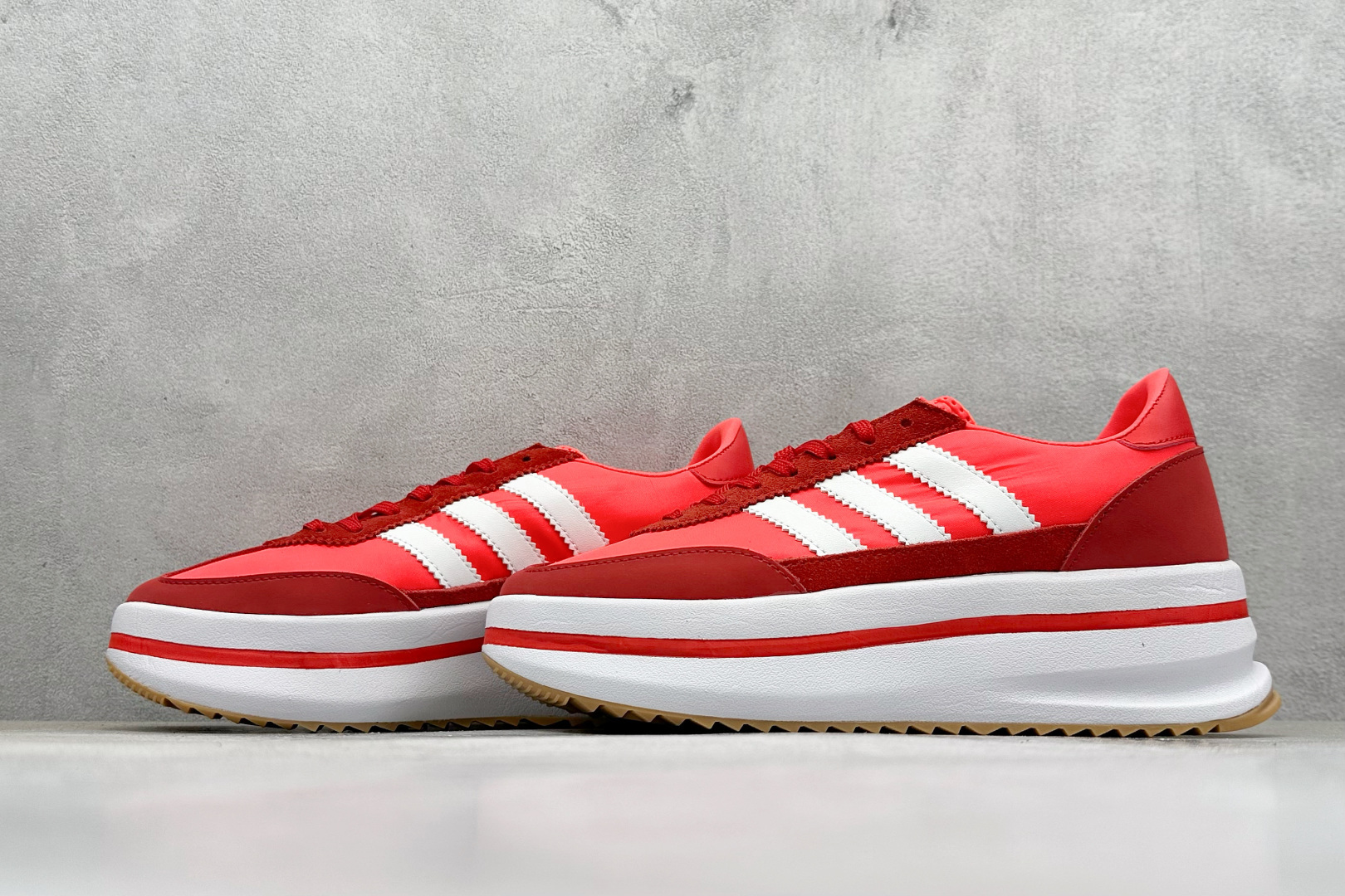 200 Adidas Originals SL 72 Stack Shoes 阿迪条纹撞色厚底低帮生活休闲鞋 JR0915