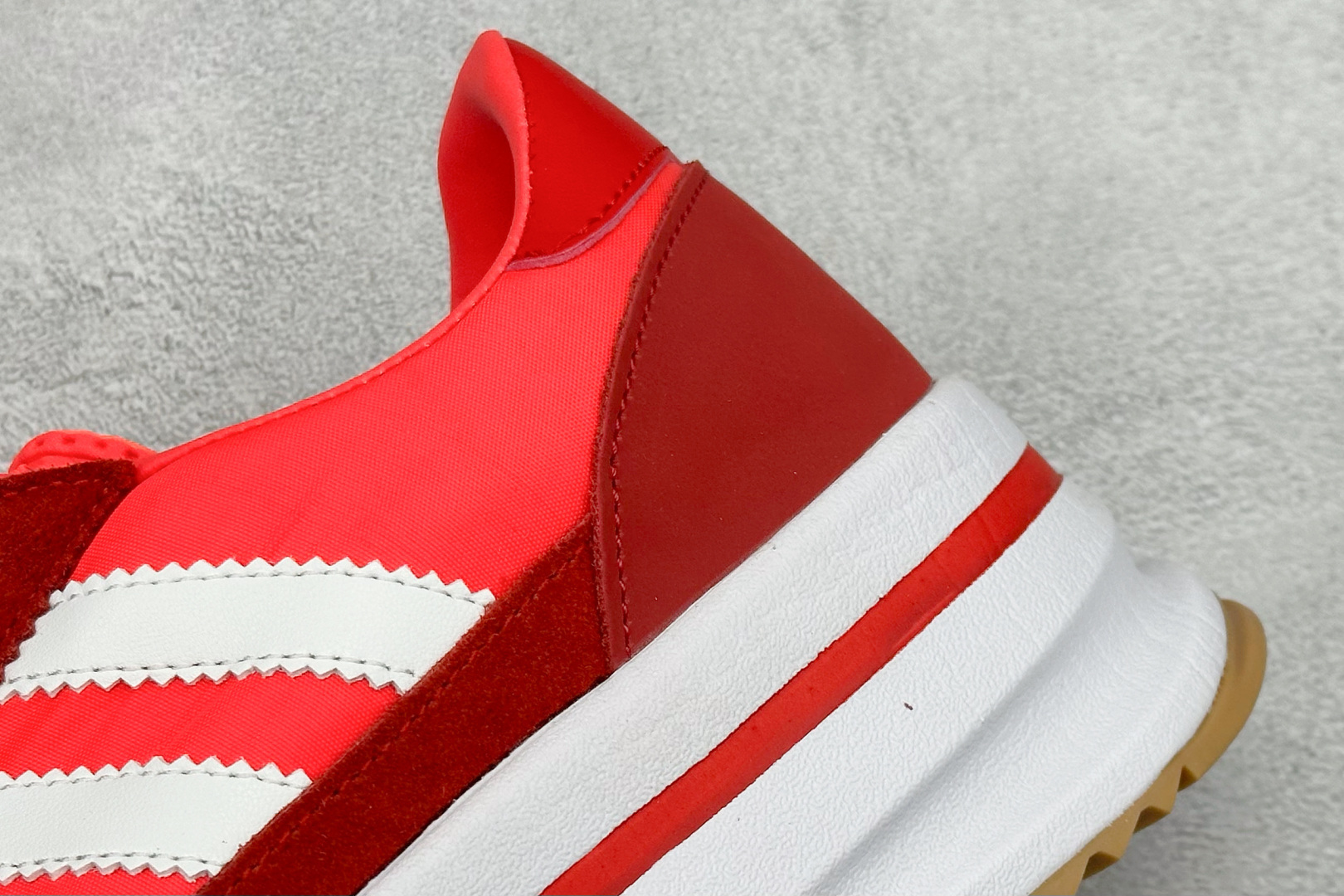 200 Adidas Originals SL 72 Stack Shoes 阿迪条纹撞色厚底低帮生活休闲鞋 JR0915