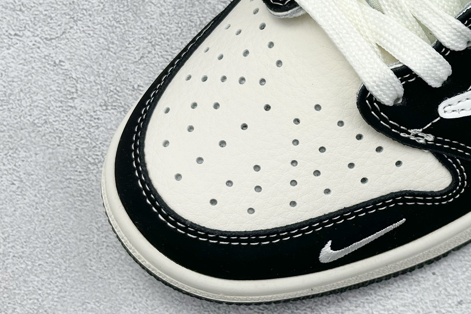 280 Travis Scott x Nike Air Jordan 1 Low x LABUBU Air Jordan 1 Low 反转黑白小勾拉布布倒钩 DX1888-096-Chinese UA Cheap High Quatity Brand Clothes Bags handbags Sneakers wholesale wholesaler seller from China Factory suppliers Fashion Clothing Shoes best Quality Beautiful Price 280 Travis Scott x Nike Air Jordan 1 Low x LABUBU Air Jordan 1 Low 反转黑白小勾拉布布倒钩 DX1888-096