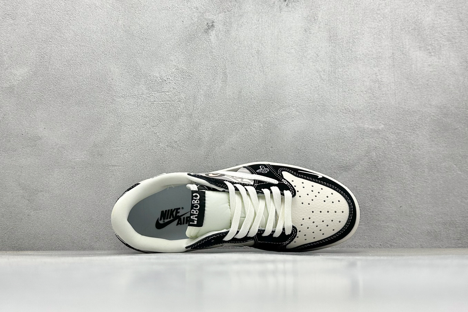 280 Travis Scott x Nike Air Jordan 1 Low x LABUBU Air Jordan 1 Low 反转黑白小勾拉布布倒钩 DX1888-096-Chinese UA Cheap High Quatity Brand Clothes Bags handbags Sneakers wholesale wholesaler seller from China Factory suppliers Fashion Clothing Shoes best Quality Beautiful Price 280 Travis Scott x Nike Air Jordan 1 Low x LABUBU Air Jordan 1 Low 反转黑白小勾拉布布倒钩 DX1888-096
