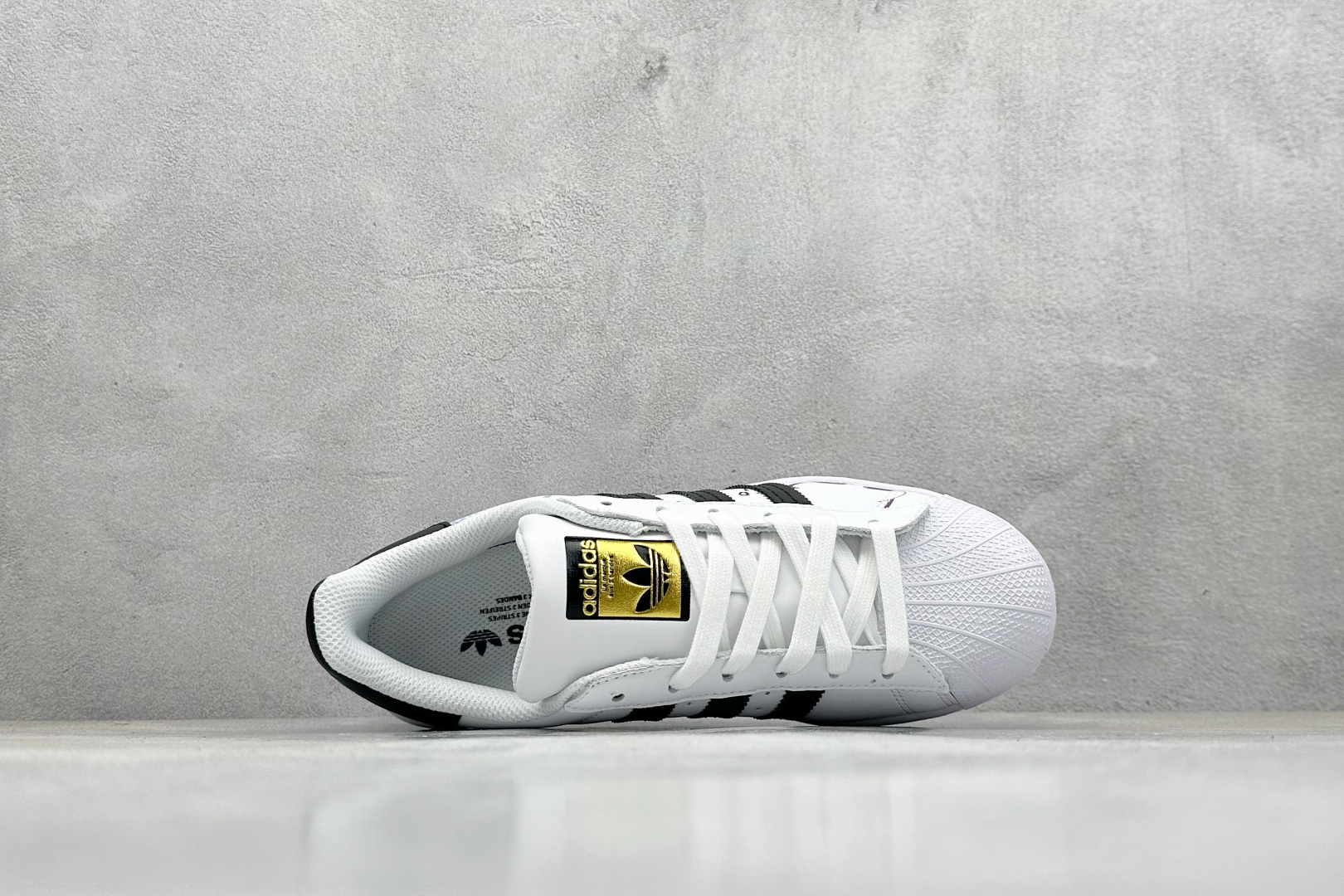140 Adidas Originals Superstar 贝壳头 EG4958