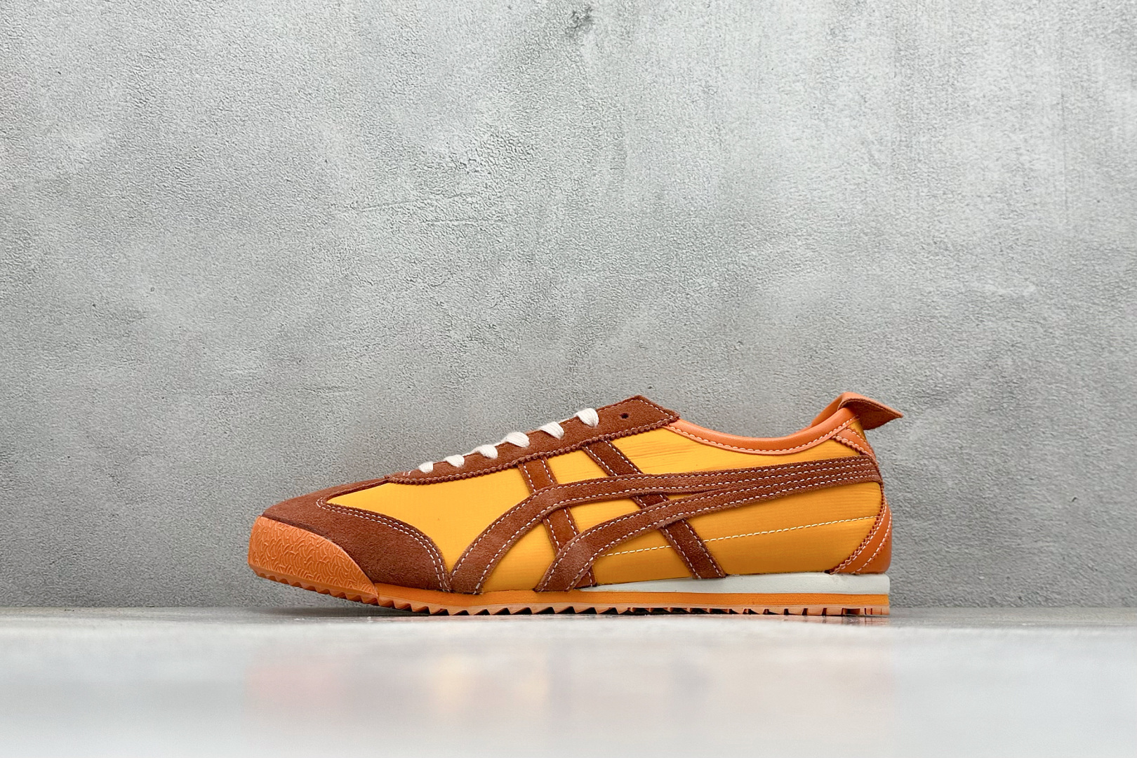 150 W版Onitsuka Tiger鬼塚虎 MEXICO 66 NM 舒适百搭 防滑耐磨 低帮 生活休闲鞋 1183C176-200