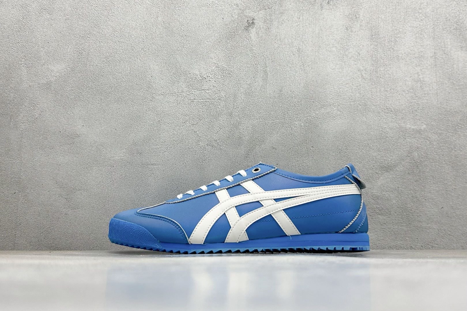 150 W版Onitsuka Tiger鬼塚虎 MEXICO 66 SD 潮流时尚 金属色彩 低帮 生活休闲鞋 1183C468-300