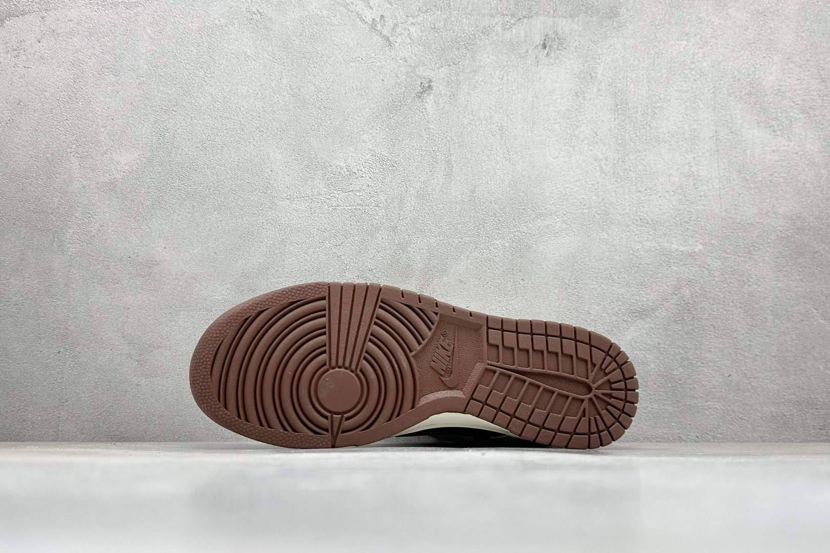 XC版Nike SB Dunk Low“ 棕拉布布” 周年高端定制 低帮休闲板鞋 SR2025-007-莆田鞋,莆田鞋货源,高仿鞋,高仿鞋货源,安福档口,莆田高仿鞋,莆田鞋批发,高仿鞋批发,莆田高仿运动鞋,高仿运动鞋,莆田运动鞋 XC版Nike SB Dunk Low“ 棕拉布布” 周年高端定制 低帮休闲板鞋 SR2025-007