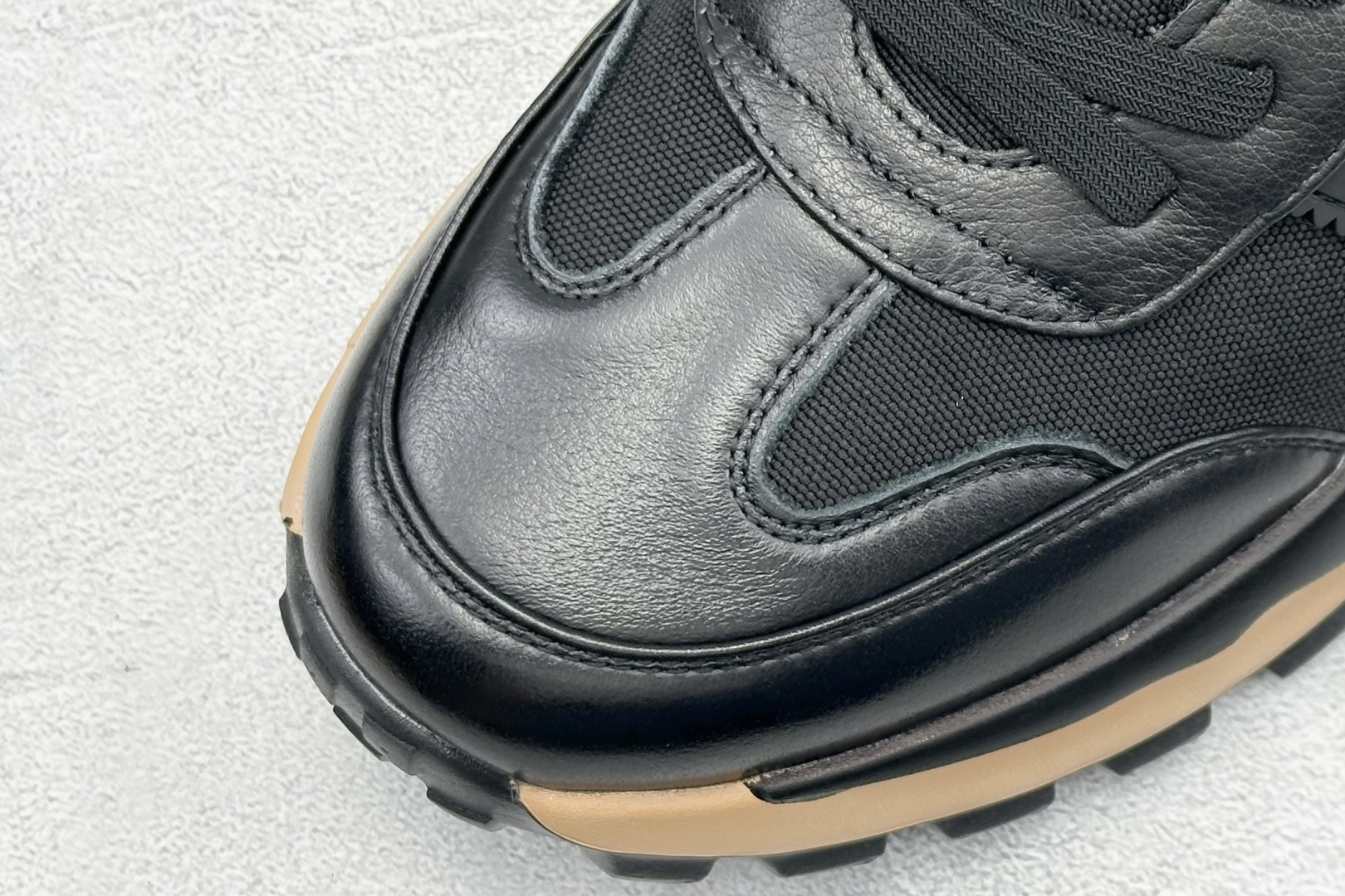 300 Ecco 爱步春季新款 柔酷7号系列 百搭轻盈休闲鞋 756558-010