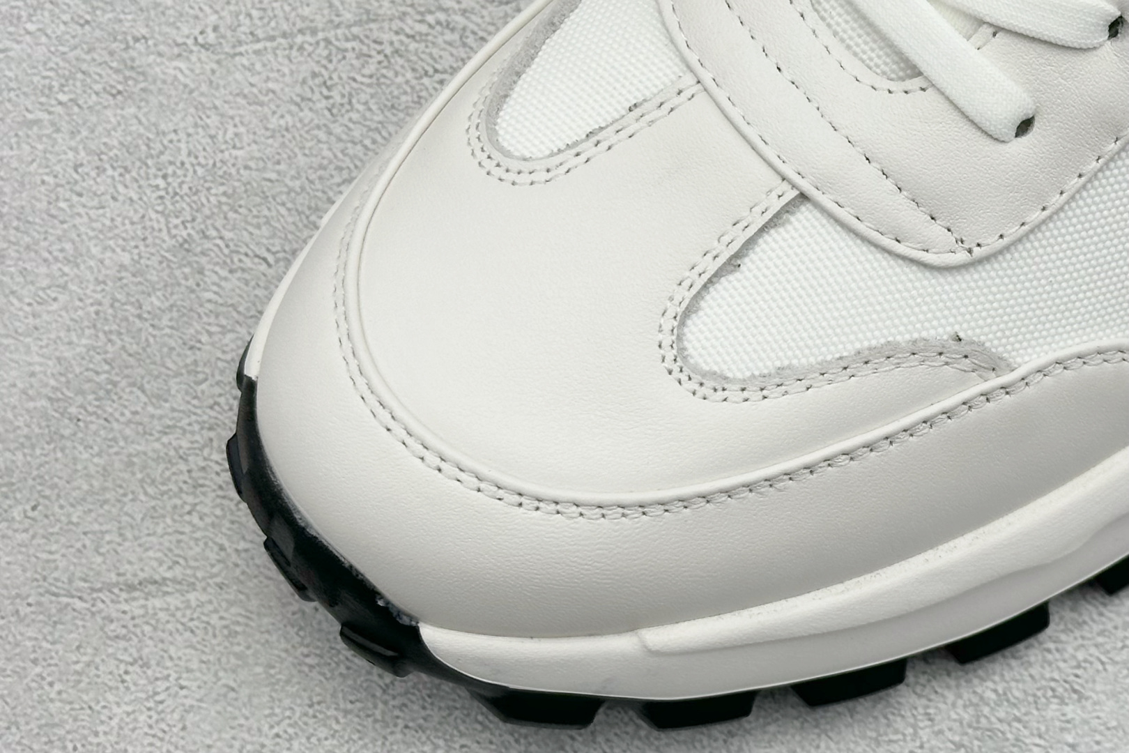 300 Ecco 爱步春季新款 柔酷7号系列 百搭轻盈休闲鞋 756558-010