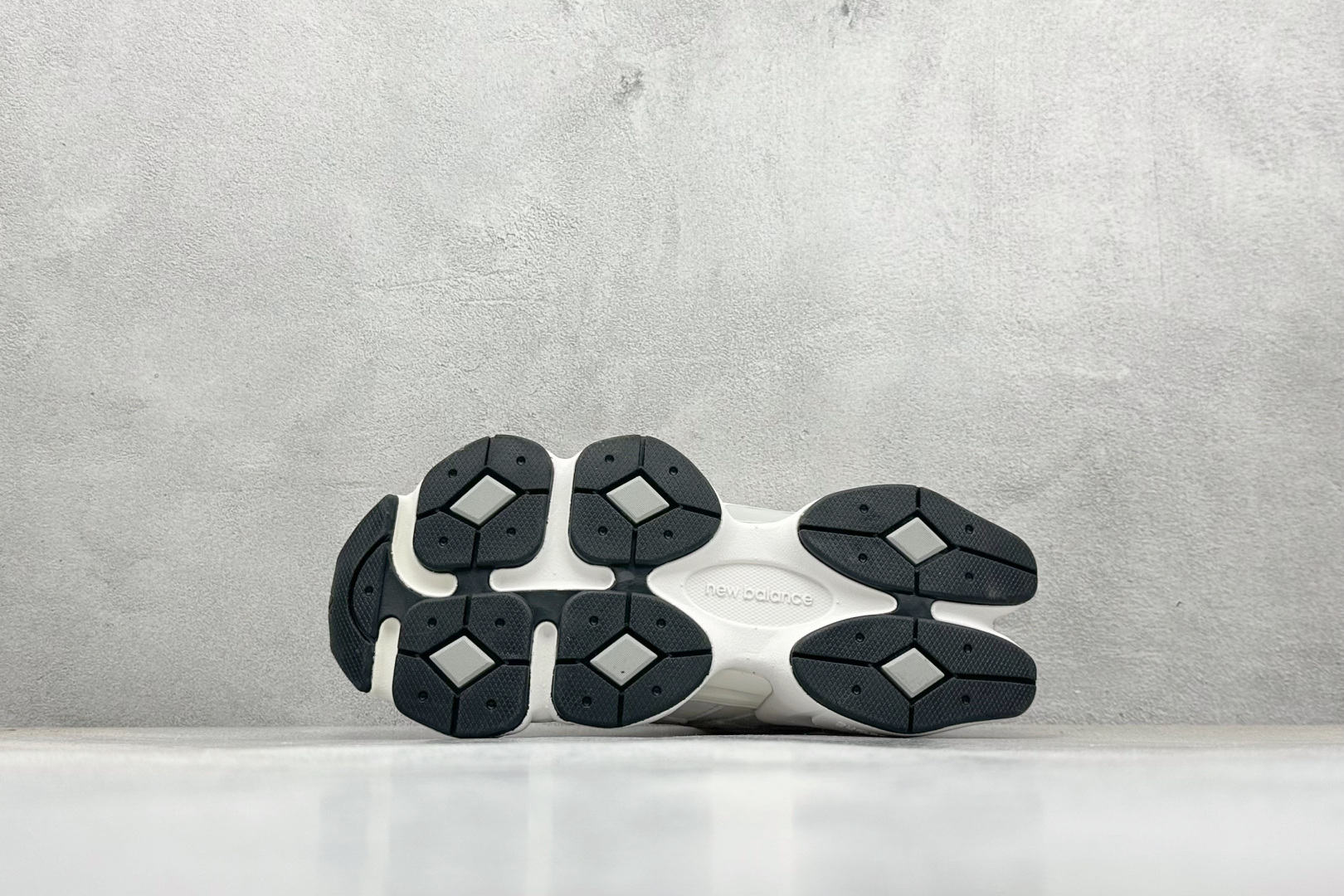 200 New Balance NB9060系列 复古休闲运动慢跑鞋 U9060EEJ