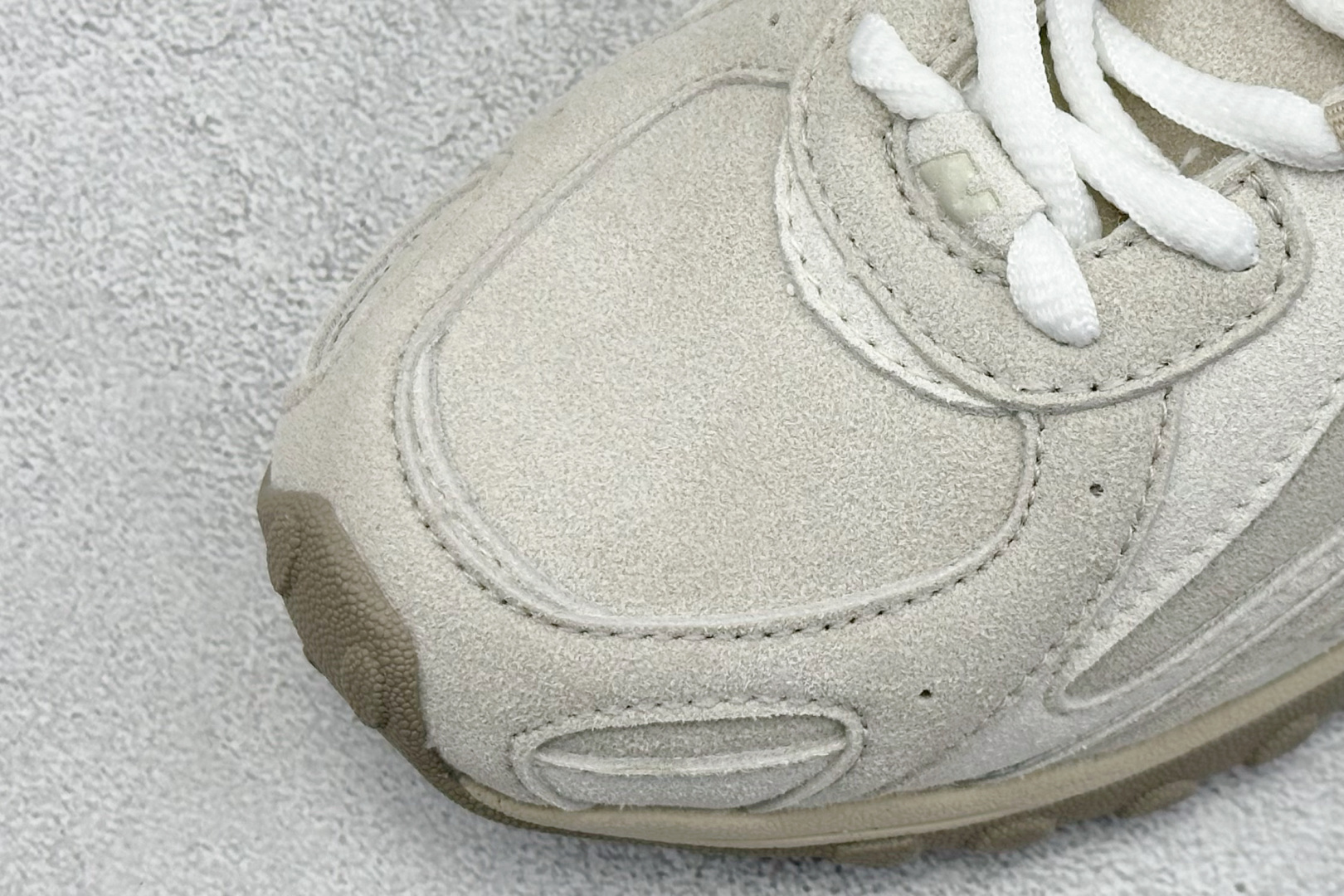 190 New Balance 204L系列 新百伦 薄底鞋 薄底皮质鞋带德训系 减震耐磨包裹性支撑轻便 低帮 生活休闲鞋 U204LMMC