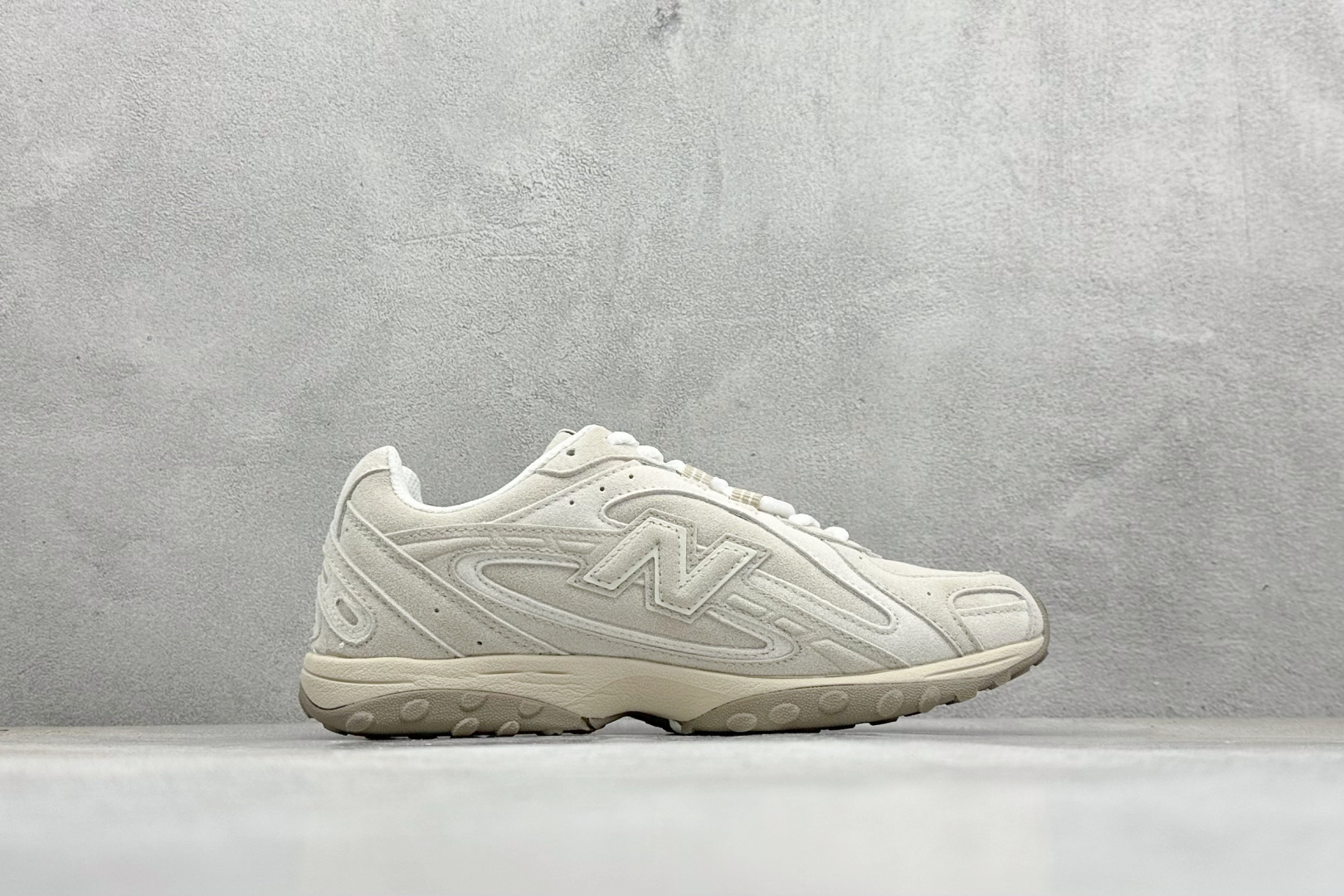 190 New Balance 204L系列 新百伦 薄底鞋 薄底皮质鞋带德训系 减震耐磨包裹性支撑轻便 低帮 生活休闲鞋 U204LMMC
