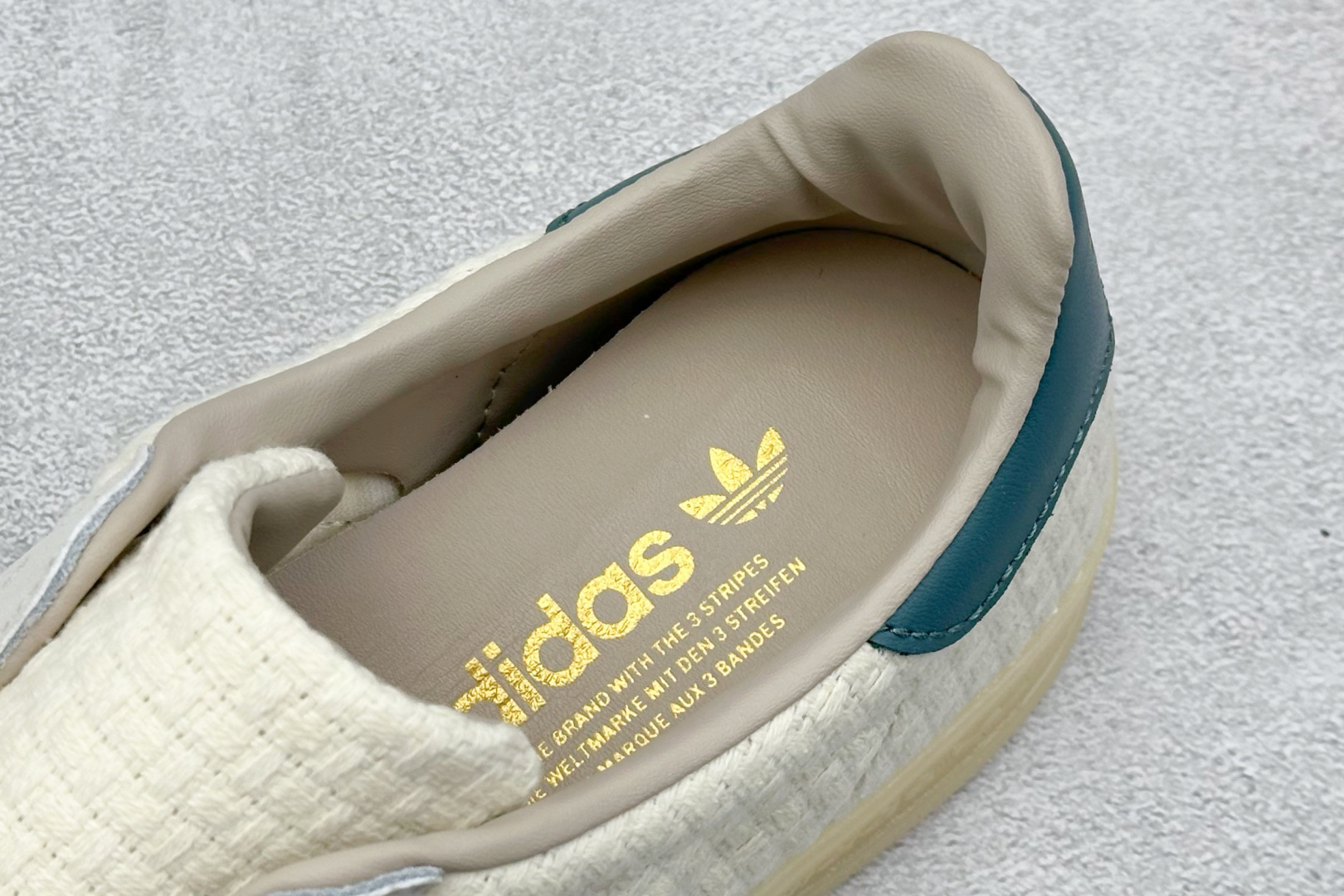 150 Adidas Originals Gazelle INdoor 灰白 三叶草休闲防滑耐磨低帮板鞋 JR3837