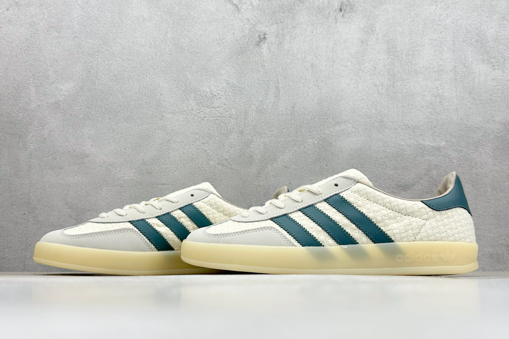 150 Adidas Originals Gazelle INdoor 灰白 三叶草休闲防滑耐磨低帮板鞋 JR3837