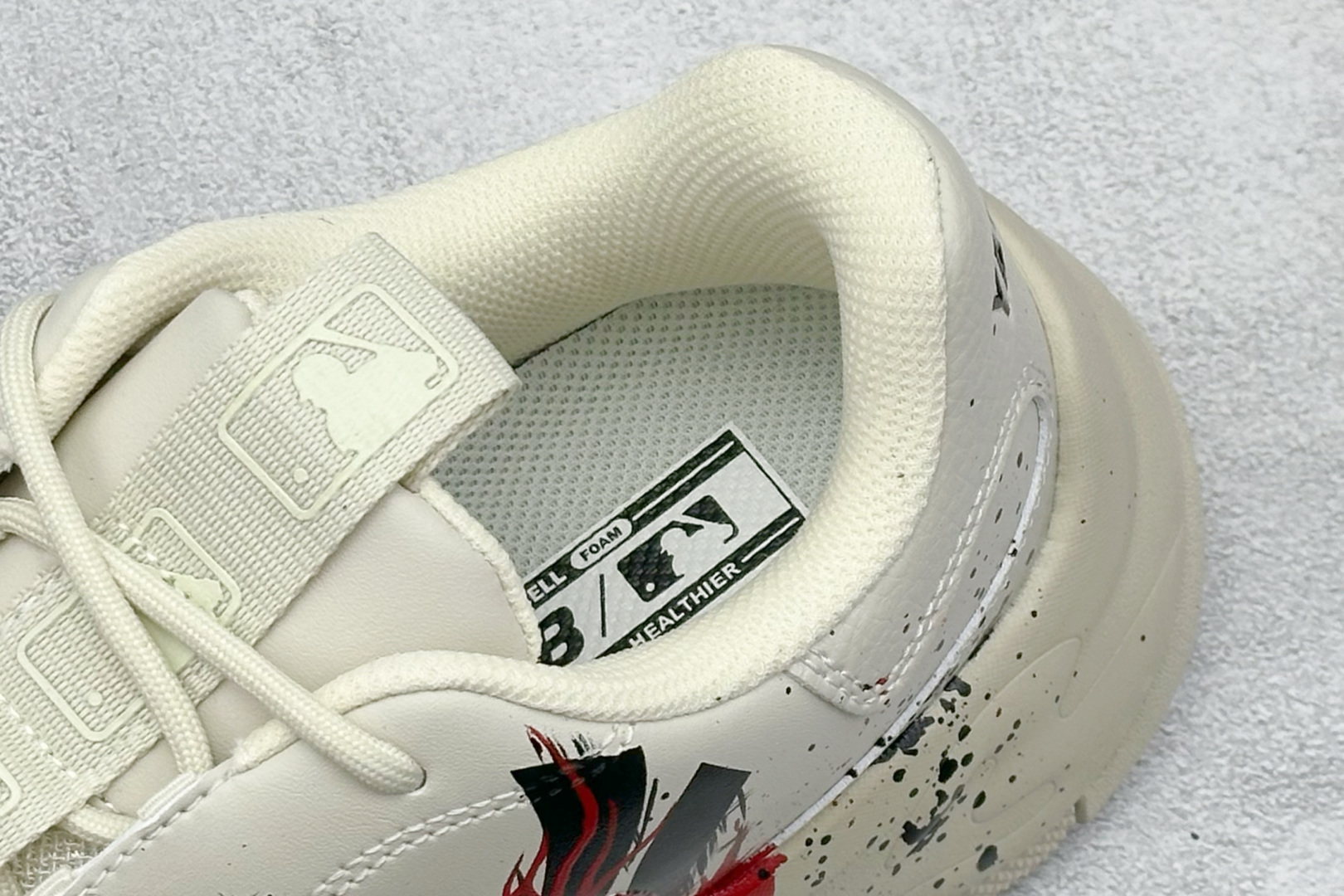 260 MLB Chunky Liner New York Yankees 涂鸦定制配色 低帮老爹风轻量增高厚底百搭休闲运动慢跑鞋 32SHC1011N(C0001)-Chinese UA Cheap High Quatity Brand Clothes Bags handbags Sneakers wholesale wholesaler seller from China Factory suppliers Fashion Clothing Shoes best Quality Beautiful Price 260 MLB Chunky Liner New York Yankees 涂鸦定制配色 低帮老爹风轻量增高厚底百搭休闲运动慢跑鞋 32SHC1011N(C0001)