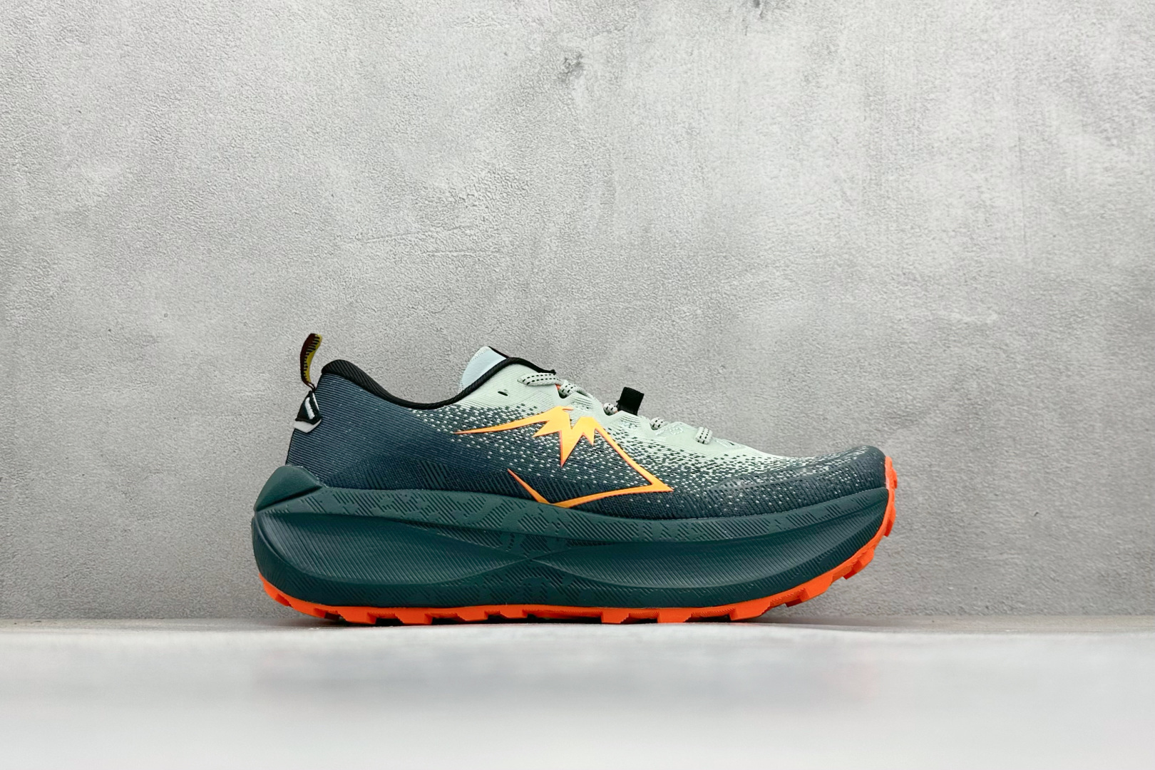 200 Asics Trabuco 4 亚瑟士运动休闲透气专业跑鞋 1011B976-400