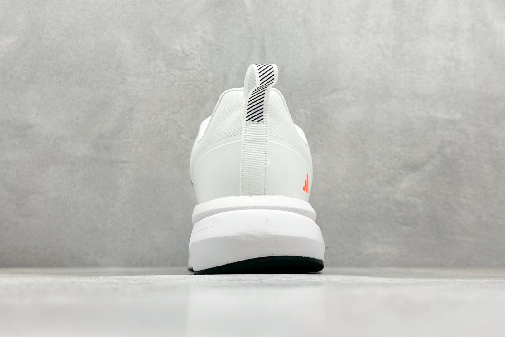 190 AD RUNFALCON 3.0 阿迪全新休闲轻跑鞋 D58364