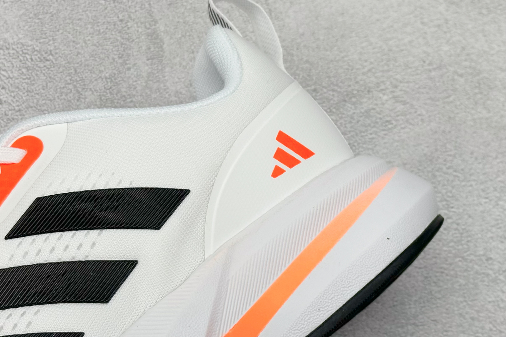 190 AD RUNFALCON 3.0 阿迪全新休闲轻跑鞋 D58364