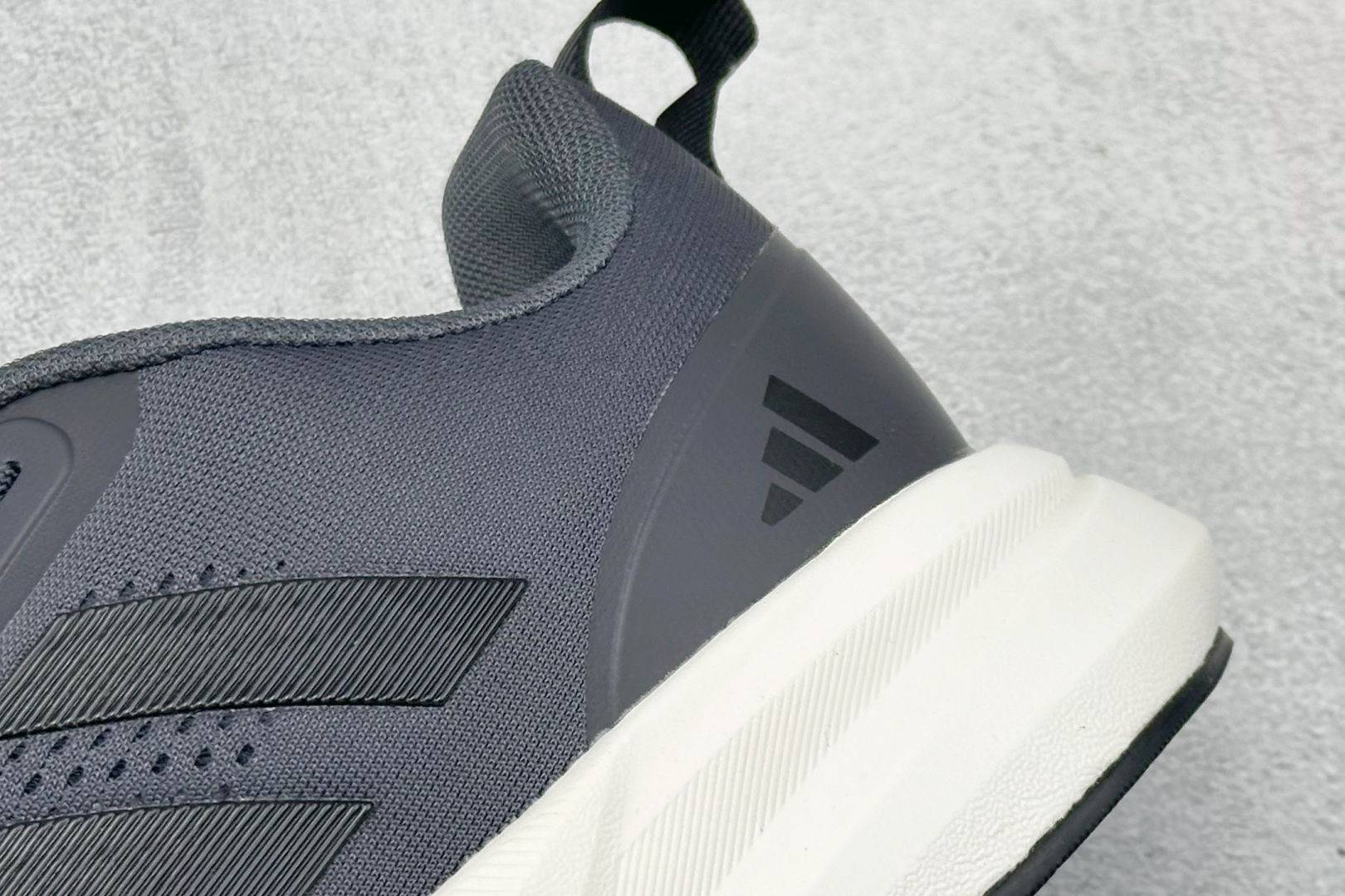 190 AD RUNFALCON 3.0 阿迪全新休闲轻跑鞋 D58368