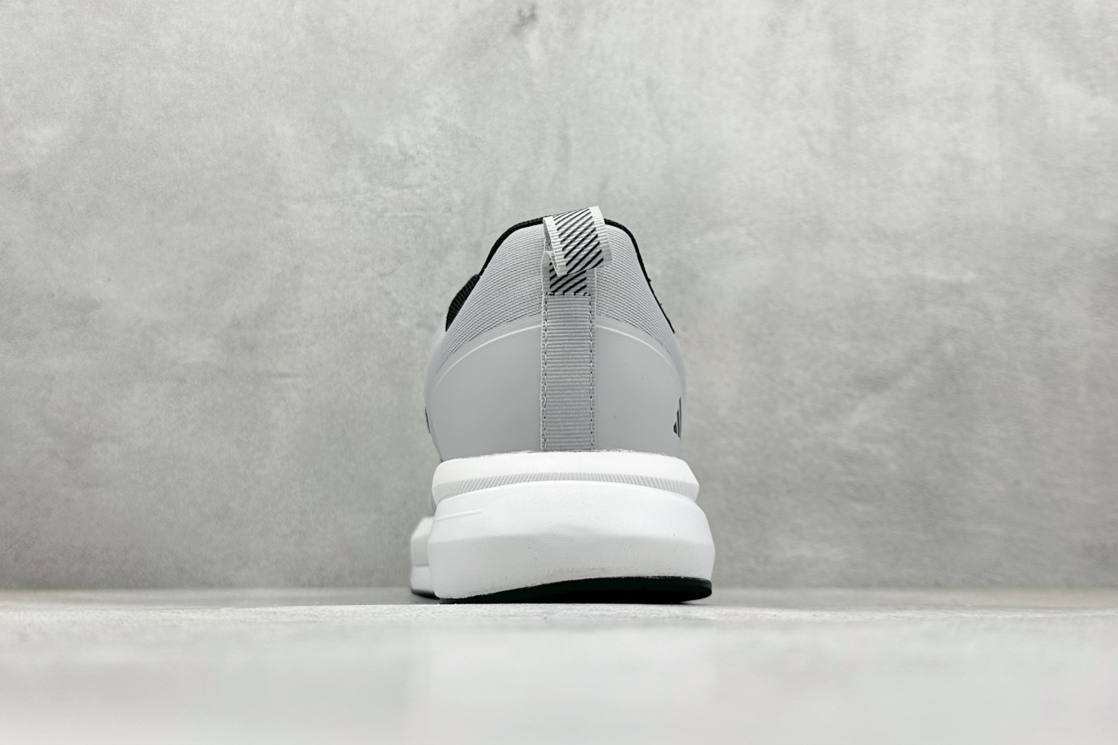 190 AD RUNFALCON 3.0 阿迪全新休闲轻跑鞋 D58365