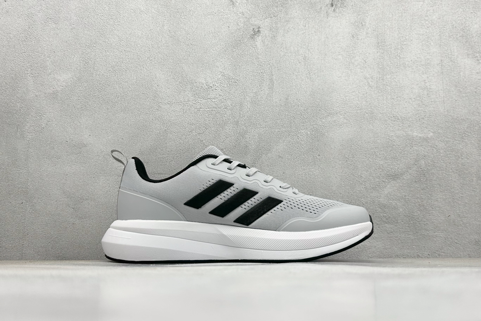 190 AD RUNFALCON 3.0 阿迪全新休闲轻跑鞋 D58365