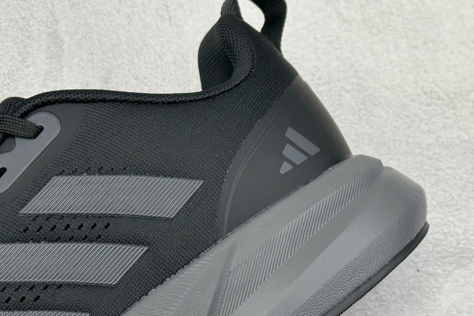 190 AD RUNFALCON 3.0 阿迪全新休闲轻跑鞋 D58362