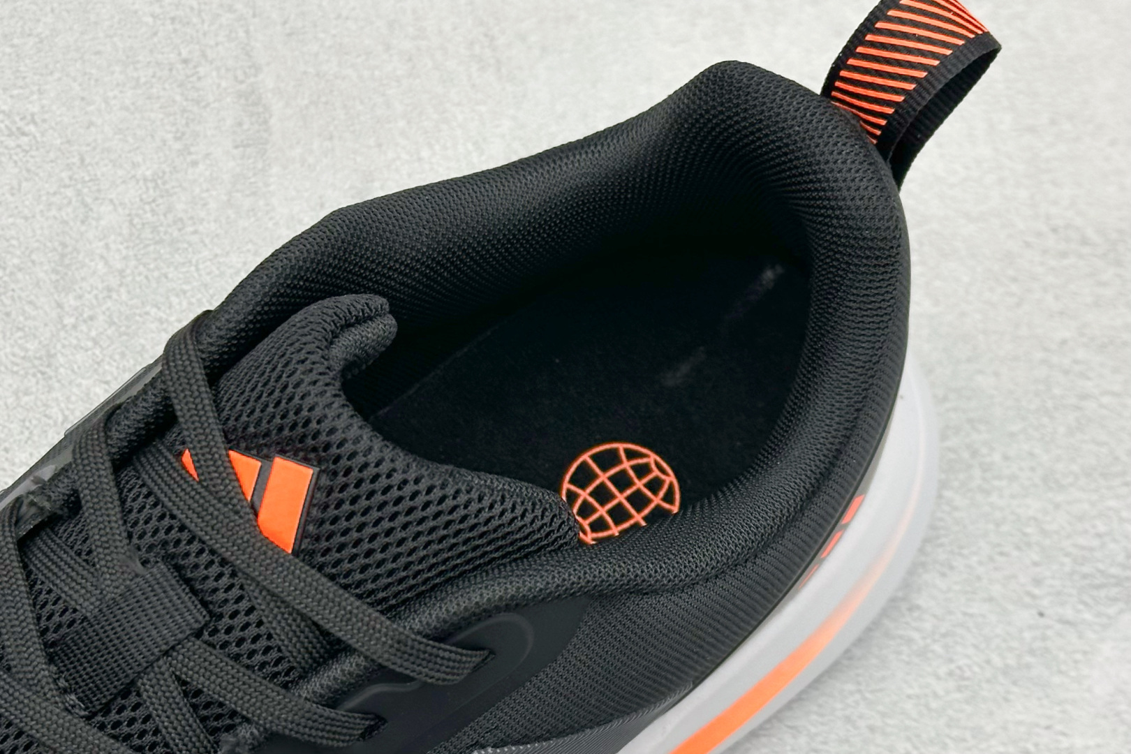 AD RUNFALCON 3.0 阿迪全新休闲轻跑鞋 D58363-莆田鞋,莆田鞋货源,高仿鞋,高仿鞋货源,安福档口,莆田高仿鞋,莆田鞋批发,高仿鞋批发,莆田高仿运动鞋,高仿运动鞋,莆田运动鞋 AD RUNFALCON 3.0 阿迪全新休闲轻跑鞋 D58363