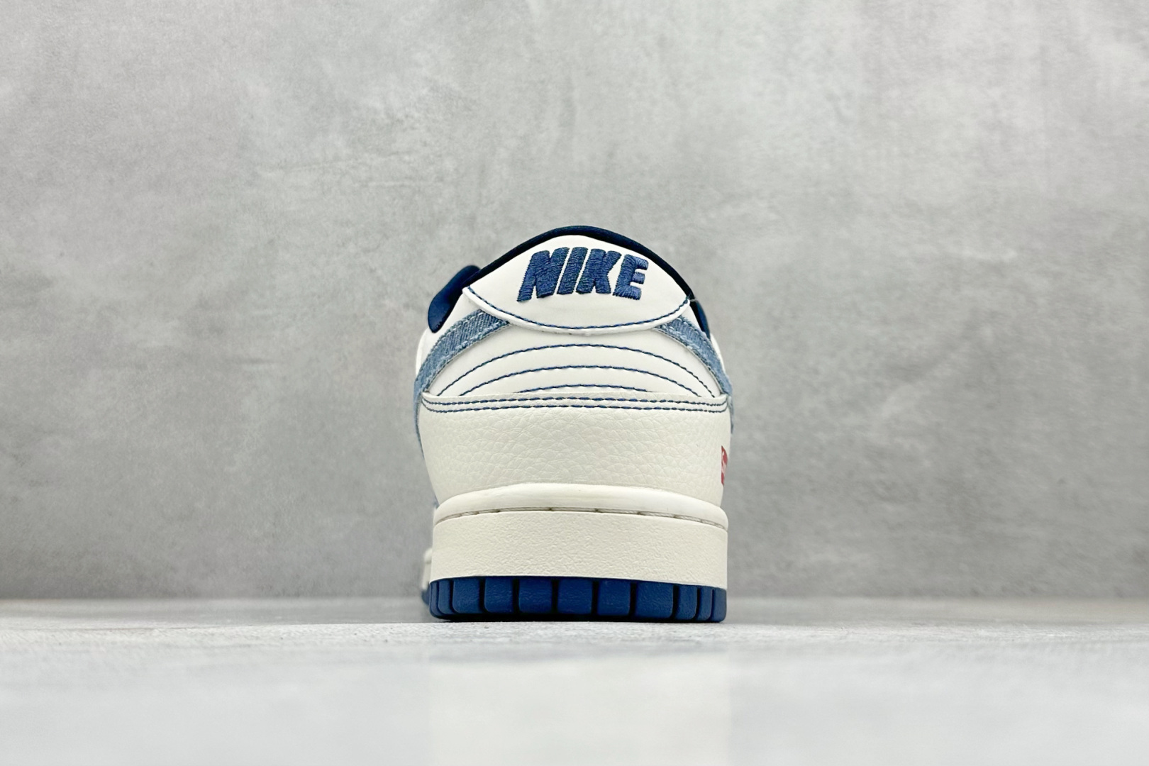 Nike SB Dunk Low x Superme 白蓝牛仔双小勾 JP1628-016