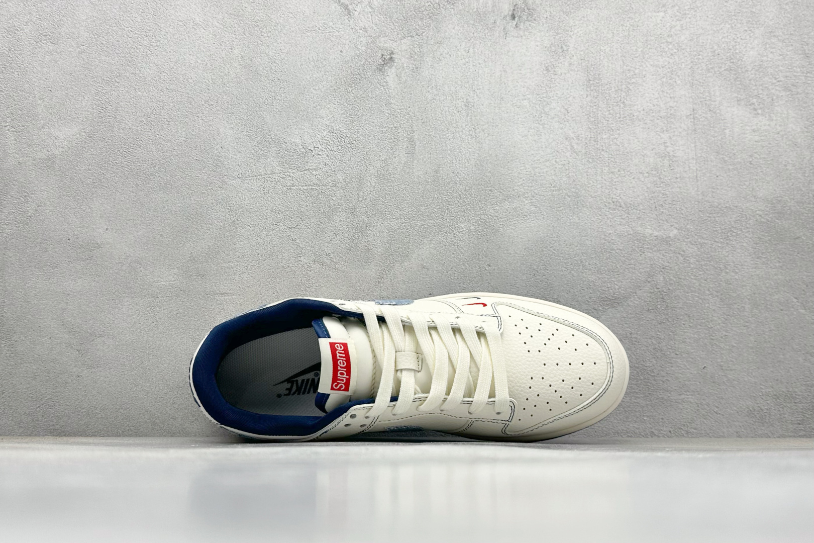 Nike SB Dunk Low x Superme 白蓝牛仔双小勾 JP1628-016