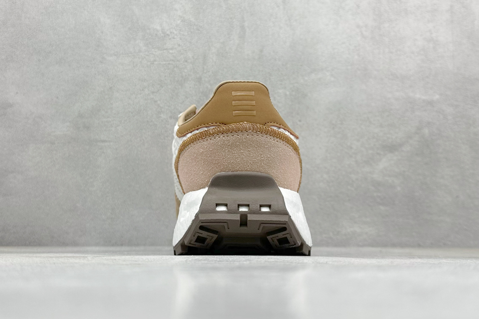 170 AD Originals Retropy E5 爆米花中底 复古运动休闲跑步鞋 脚感爆炸 非常舒适 IF4324