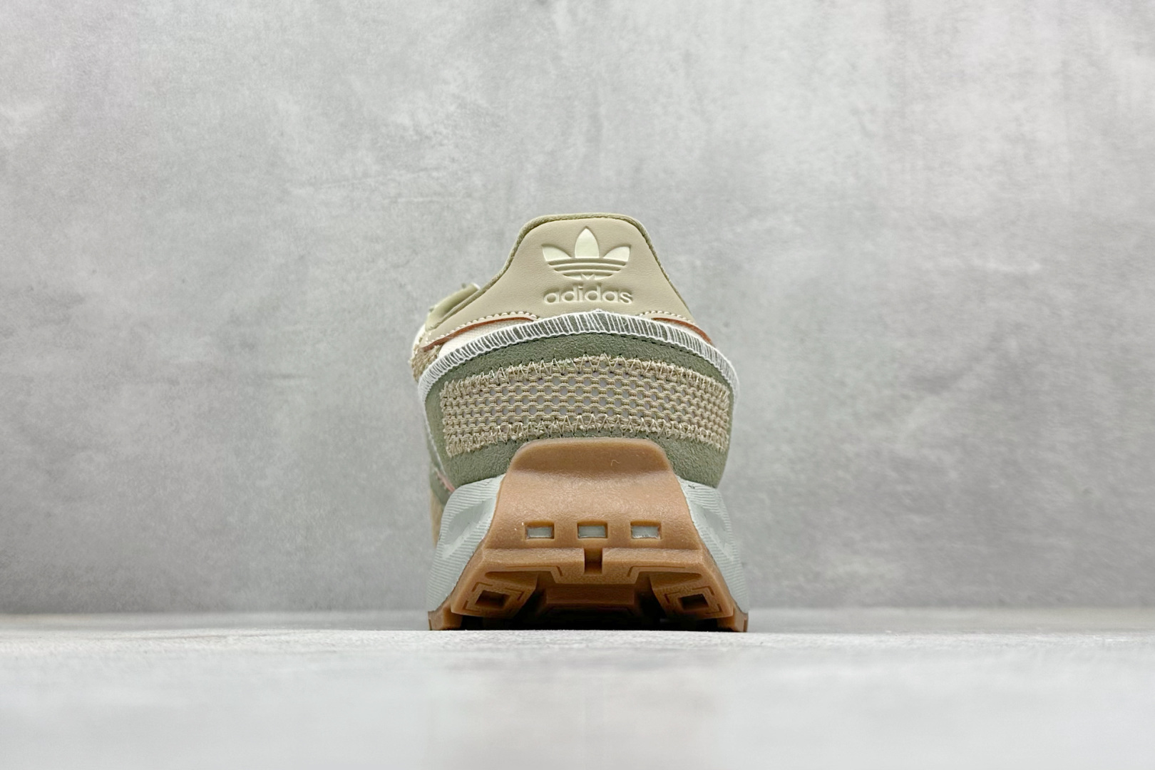 170 AD Originals Retropy E5 爆米花中底 复古运动休闲跑步鞋 脚感爆炸 非常舒适 GX6362