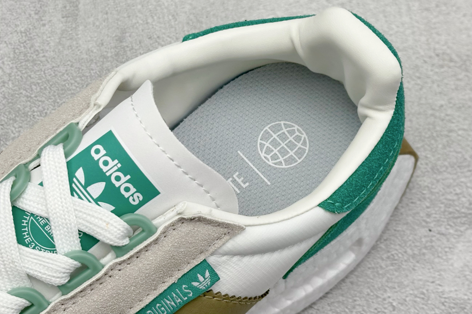 170 AD Originals Retropy E5 爆米花中底 复古运动休闲跑步鞋 脚感爆炸 非常舒适 IH3407