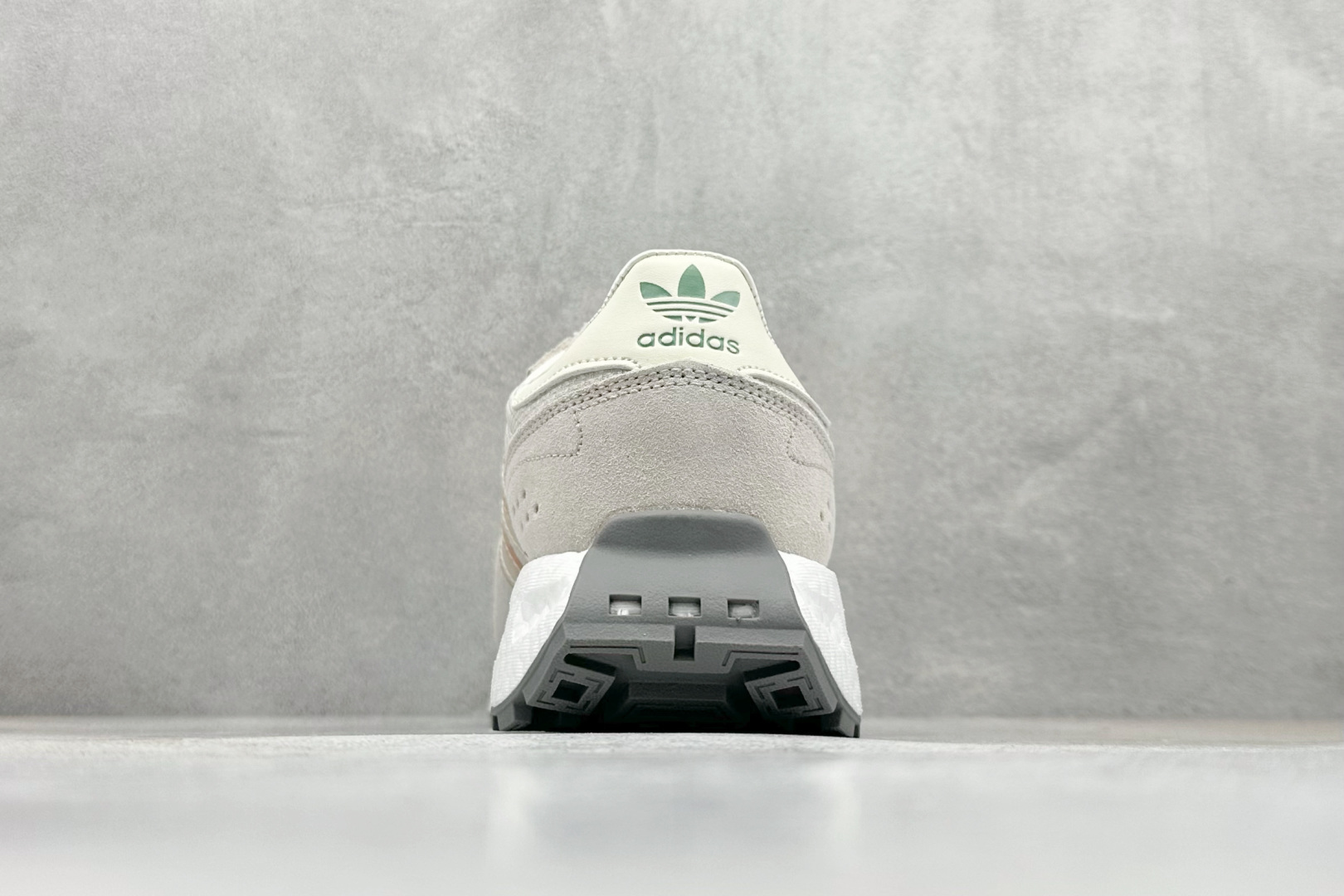 170 AD Originals Retropy E5 爆米花中底 复古运动休闲跑步鞋 脚感爆炸 非常舒适 IG3400