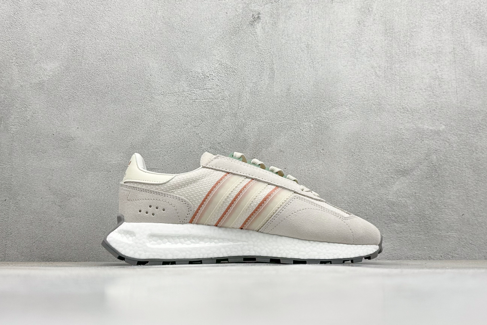 170 AD Originals Retropy E5 爆米花中底 复古运动休闲跑步鞋 脚感爆炸 非常舒适 IG3400