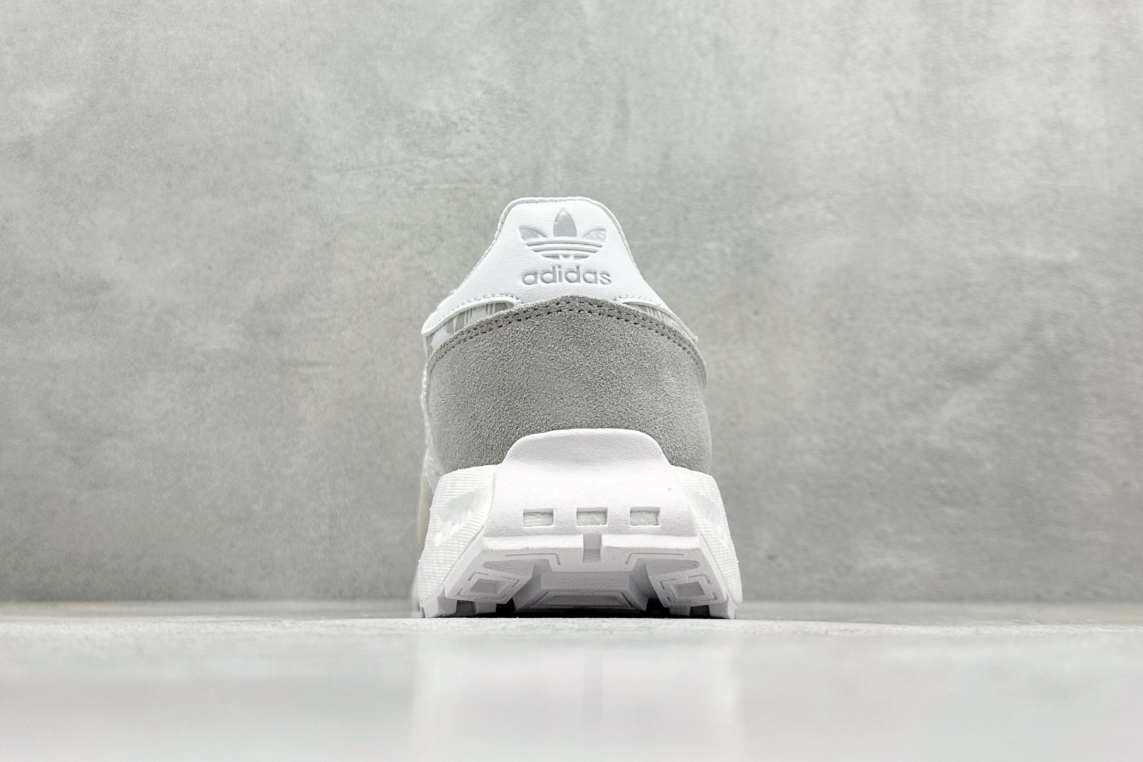 170 AD Originals Retropy E5 爆米花中底 复古运动休闲跑步鞋 脚感爆炸 非常舒适 HO3724