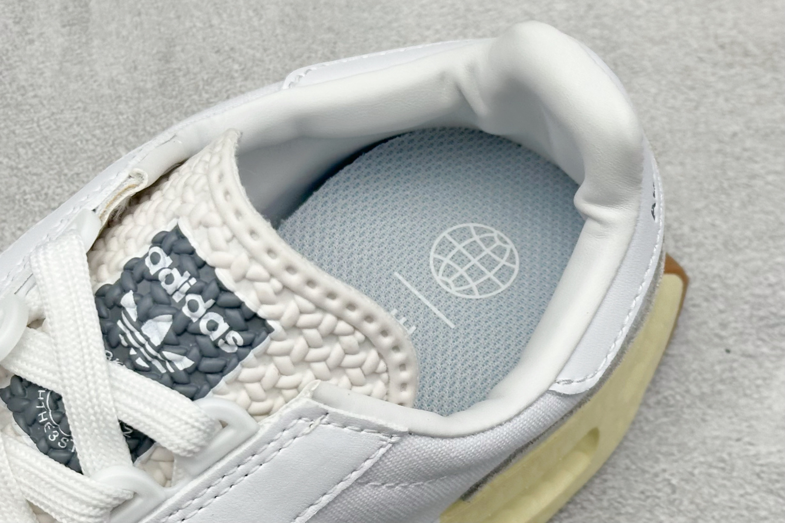 170 AD Originals Retropy E5 爆米花中底 复古运动休闲跑步鞋 脚感爆炸 非常舒适 HO3075-Chinese UA Cheap High Quatity Brand Clothes Bags handbags Sneakers wholesale wholesaler seller from China Factory suppliers Fashion Clothing Shoes best Quality Beautiful Price 170 AD Originals Retropy E5 爆米花中底 复古运动休闲跑步鞋 脚感爆炸 非常舒适 HO3075