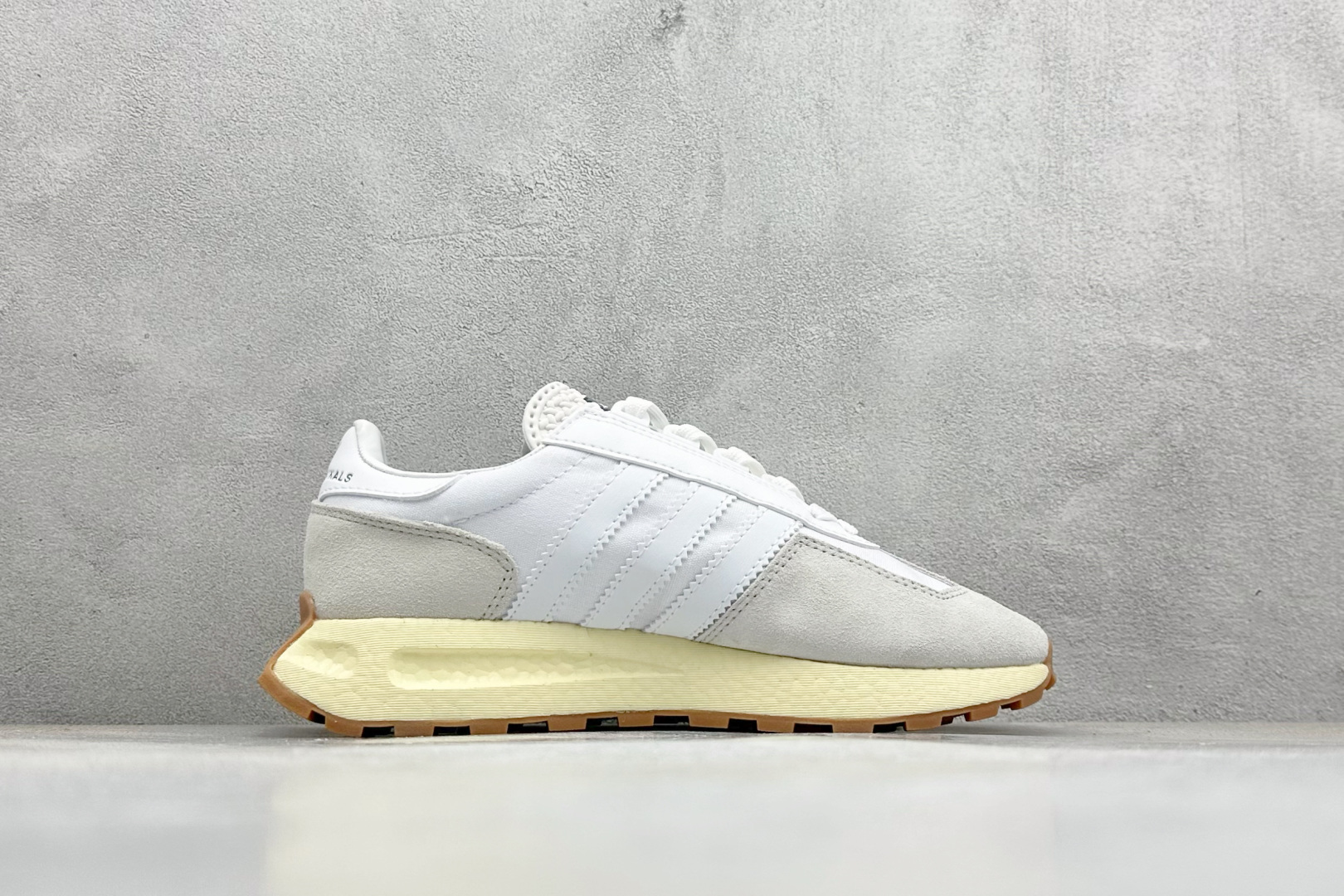 170 AD Originals Retropy E5 爆米花中底 复古运动休闲跑步鞋 脚感爆炸 非常舒适 HO3075-Chinese UA Cheap High Quatity Brand Clothes Bags handbags Sneakers wholesale wholesaler seller from China Factory suppliers Fashion Clothing Shoes best Quality Beautiful Price 170 AD Originals Retropy E5 爆米花中底 复古运动休闲跑步鞋 脚感爆炸 非常舒适 HO3075